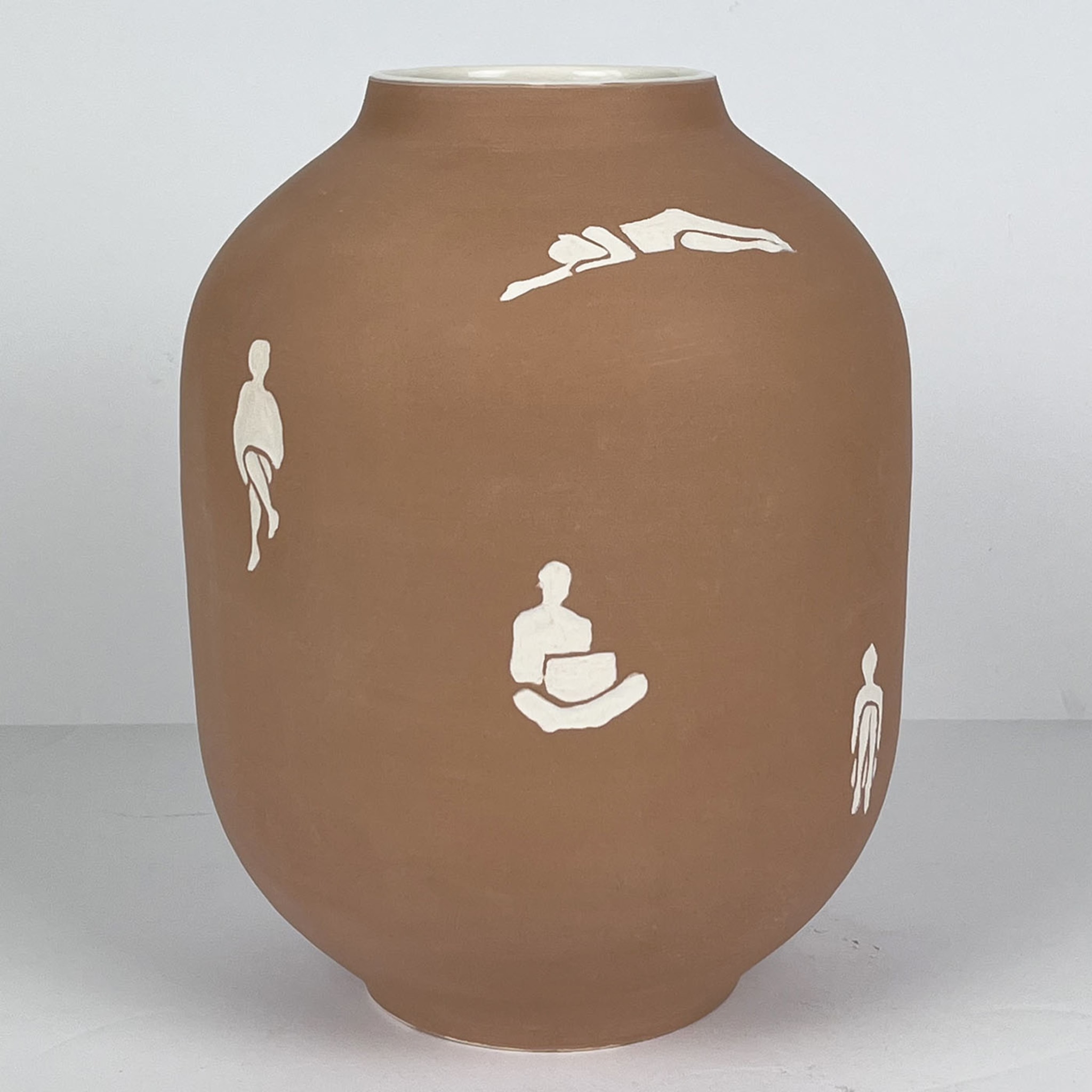 Vaso con Figure White and Beige Vase - Alternative view 2
