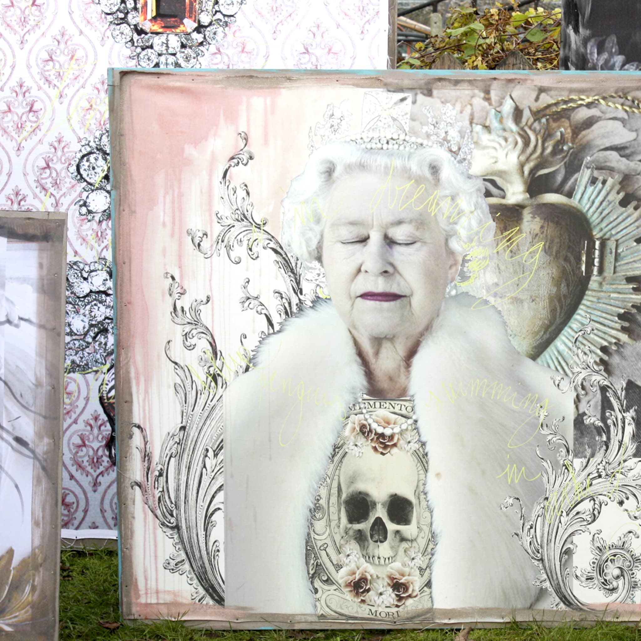 Tapisserie du crâne de la reine, édition limitée - Vue alternative 1