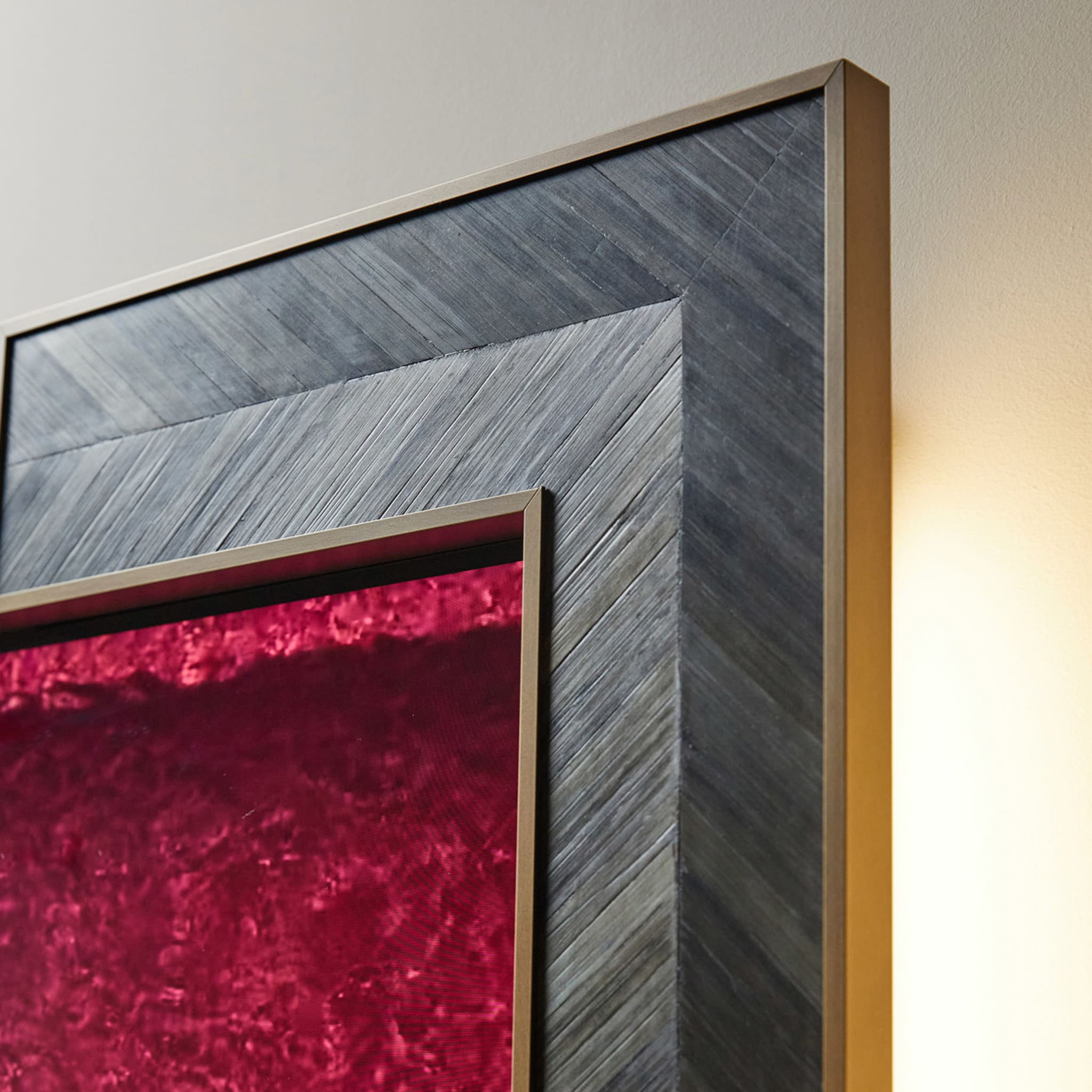 Grisaglia Wall Mirror with Integrated 43" TV by Alfredo Colombo - Alternative view 1