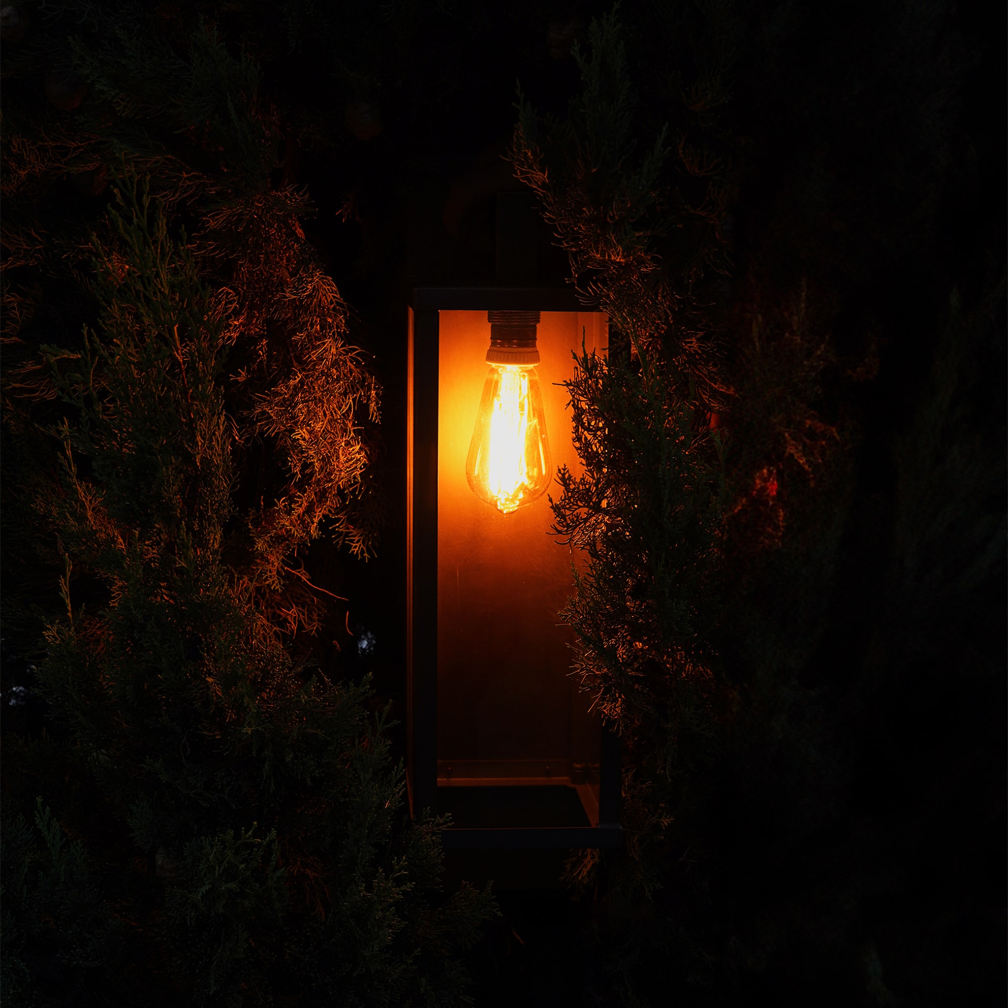 Giulietta II Burnished Brass Wall Lamp - Alternative view 2