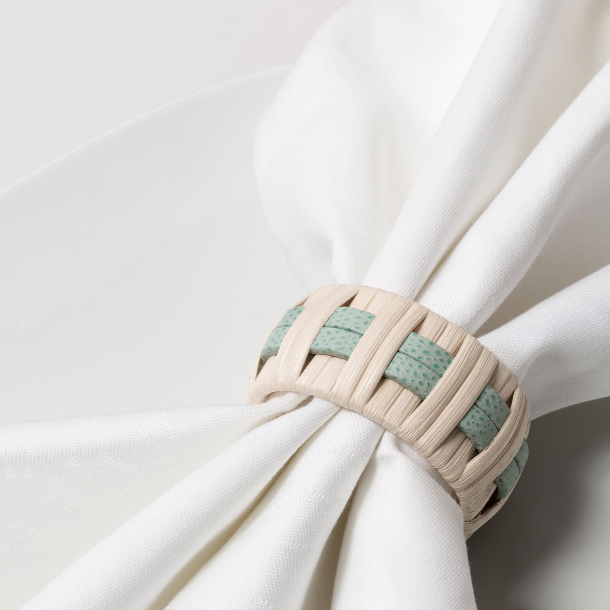 Anglet Green Leather and Rattan Napkin Ring - Alternative view 2