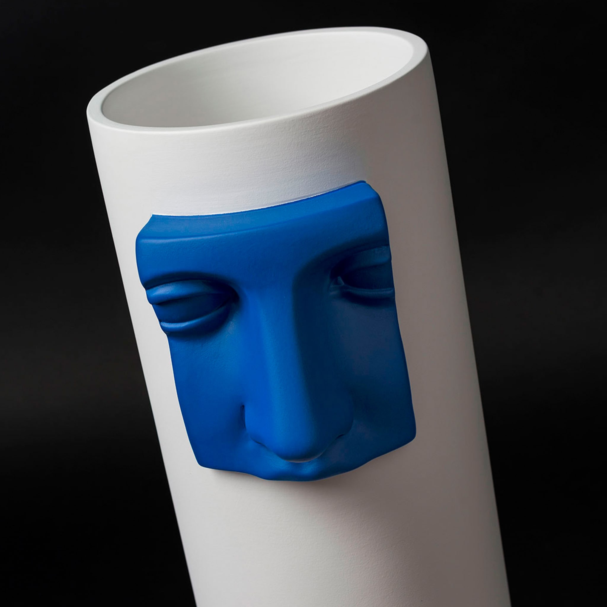 Juno's Nose Blue Vase - Alternative view 1