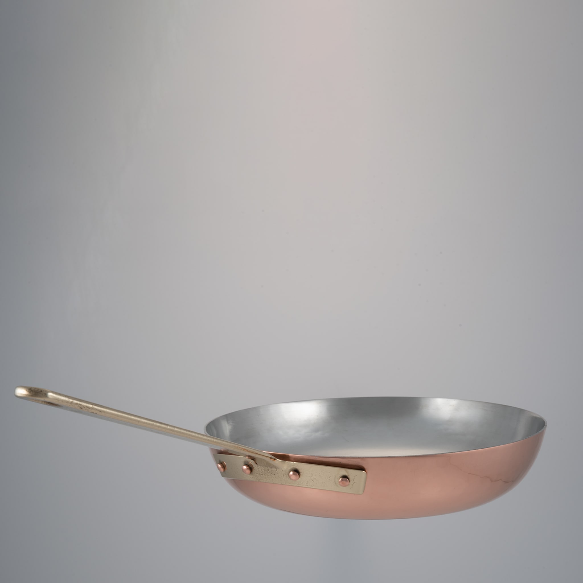 Silver Lined Bulging Copper Pan - Alternative view 1