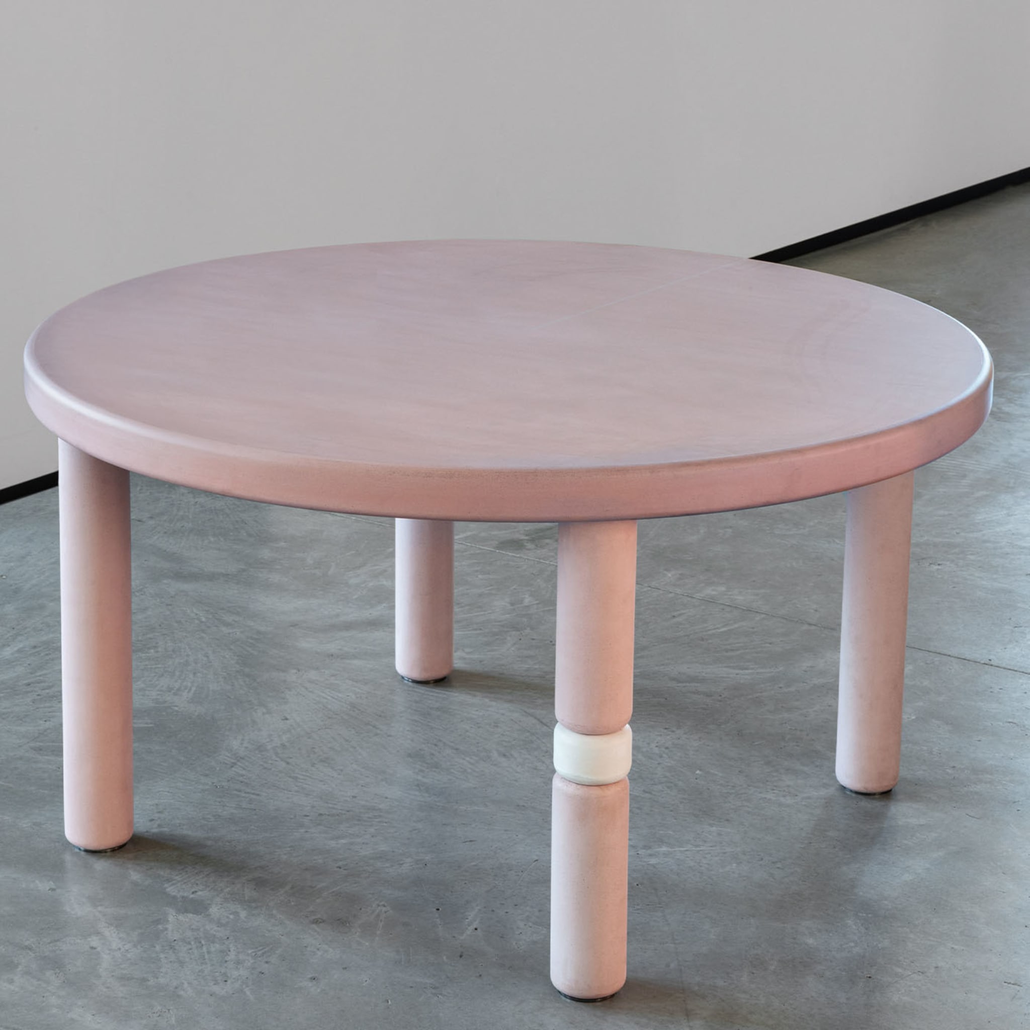 Flipper Circular Pink Dining Table - Alternative view 2