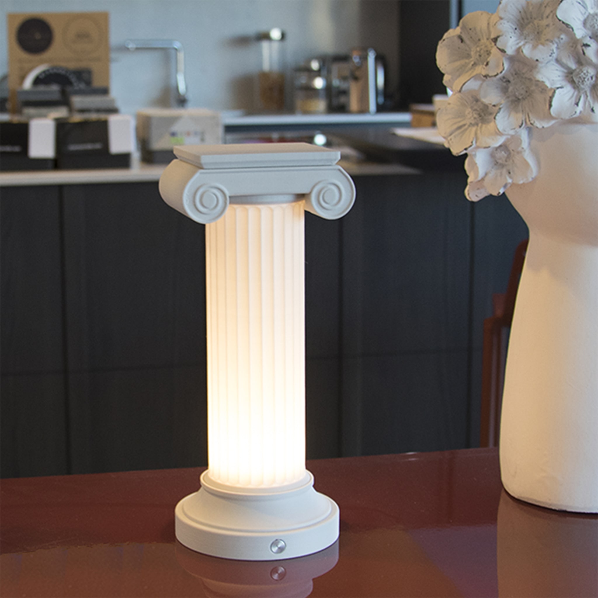 Athena Column-Shaped Rechargeable Table Lamp by Albore Design - Alternative view 5