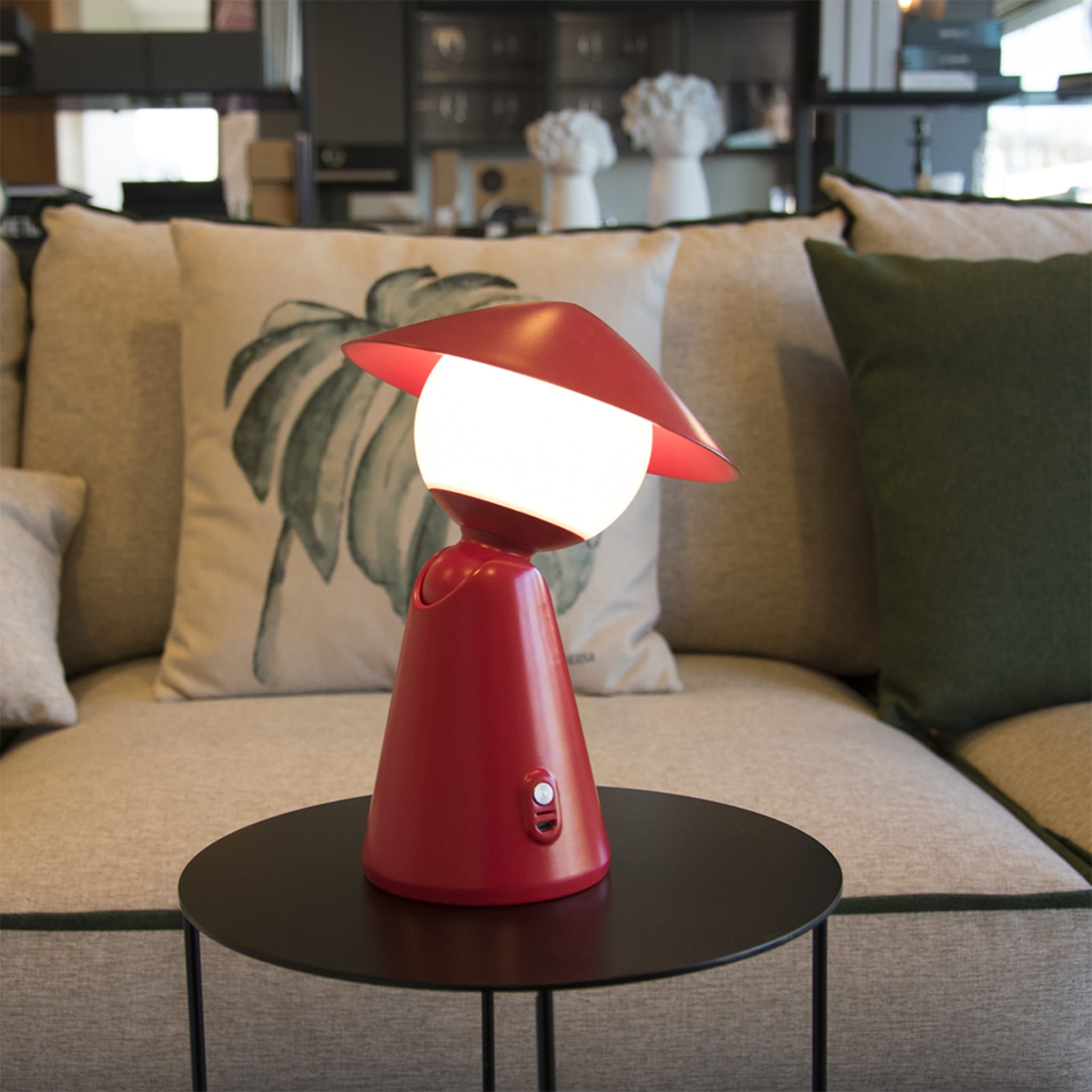 Red Puddy Rechargeable Table Lamp by Albore Design - Alternative view 3