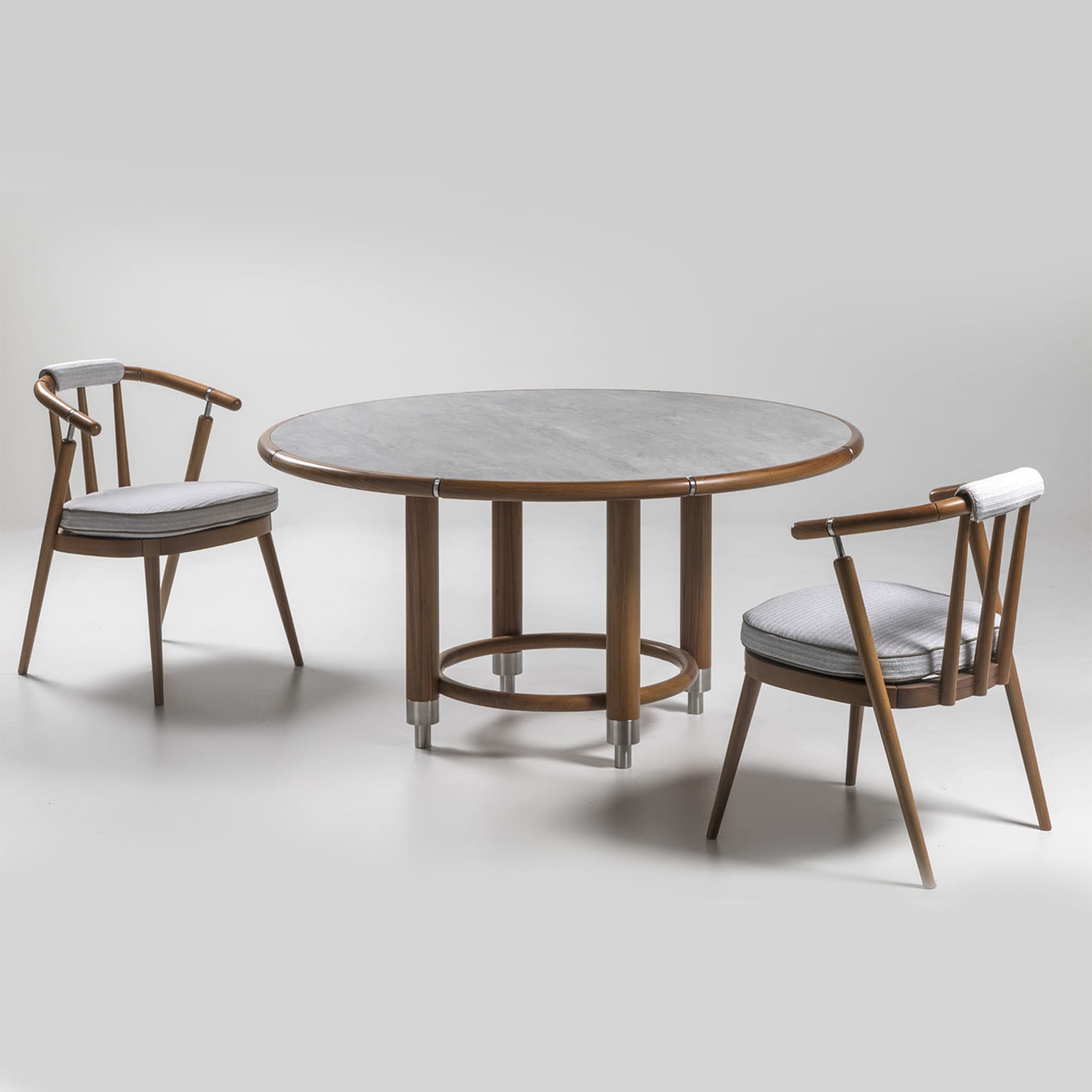 Timo Round Outdoor Table - Alternative view 2