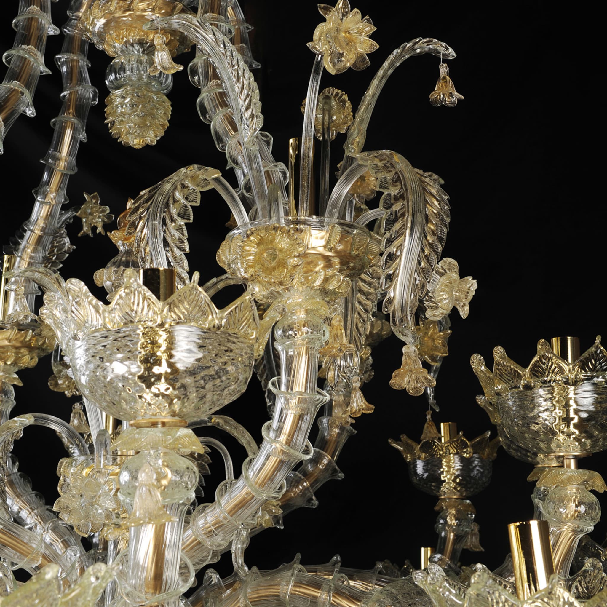 Rezzonico-style Gold and Crystal Chandelier #6 - Alternative view 5