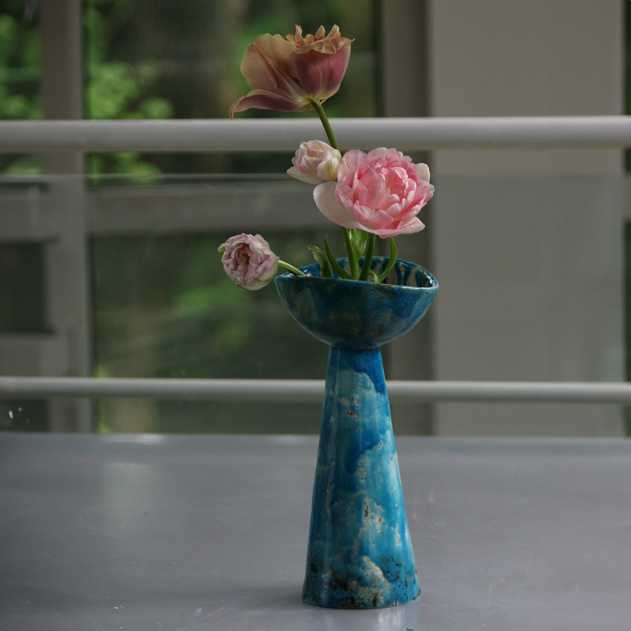 Faustina Dappled-Blue Vase - Alternative view 3