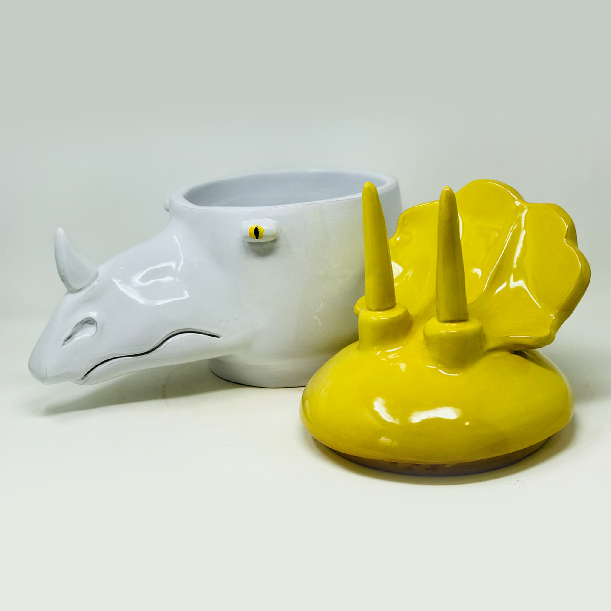 Triceratops Large Yellow and White Container with Lid - Alternative view 1
