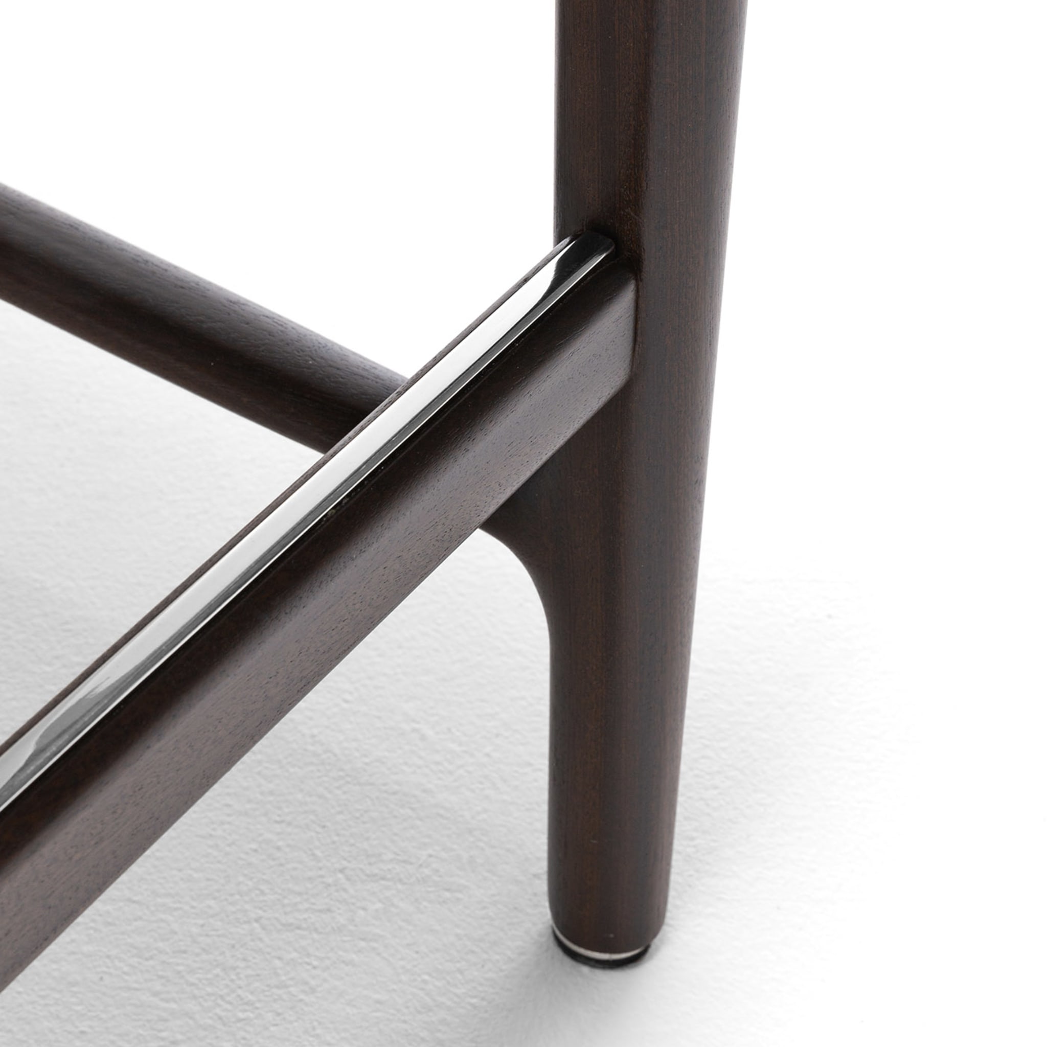 Levante Dark Leather Chair by Massimo Castagna - Alternative view 3