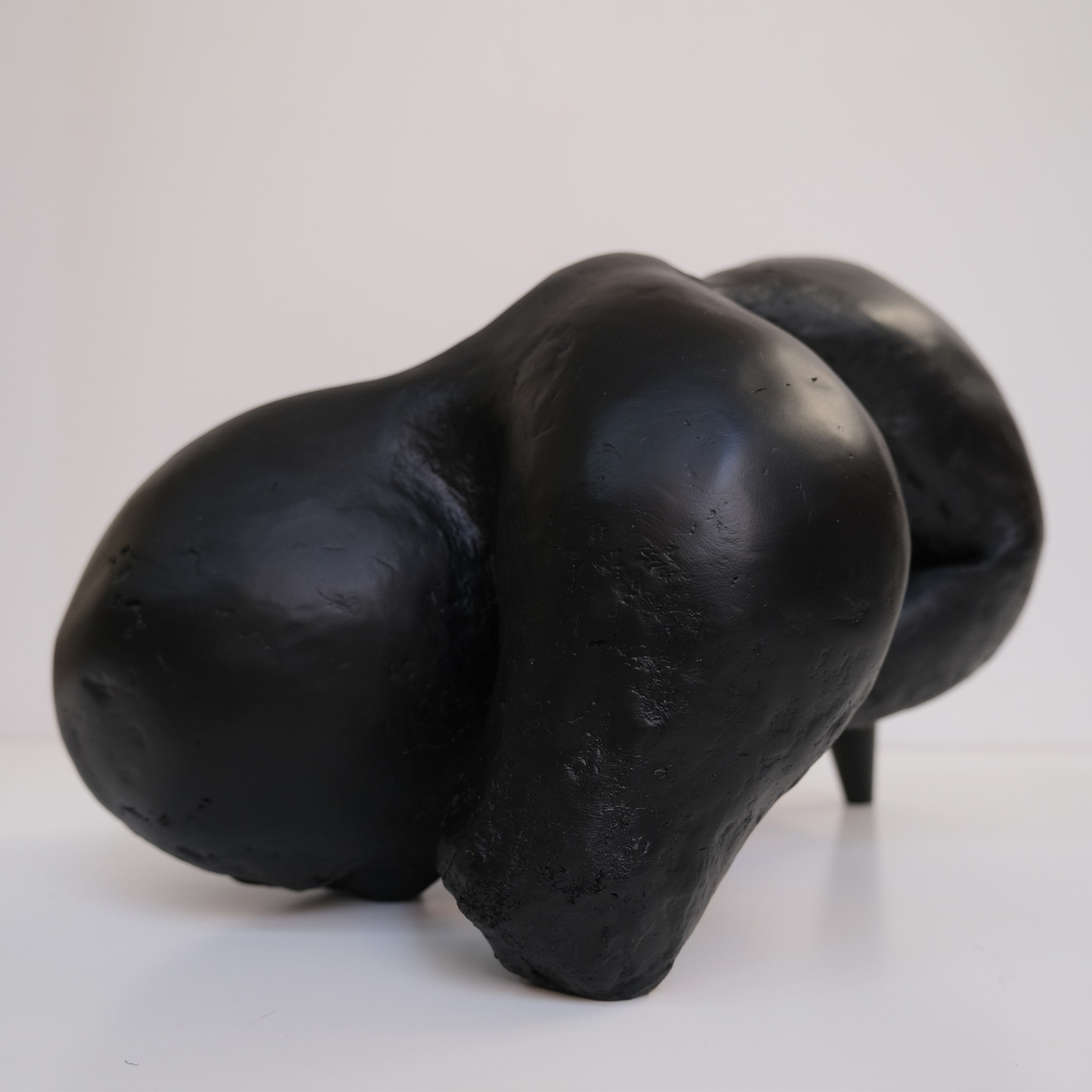 Hungry Sculpture - Alternative view 3