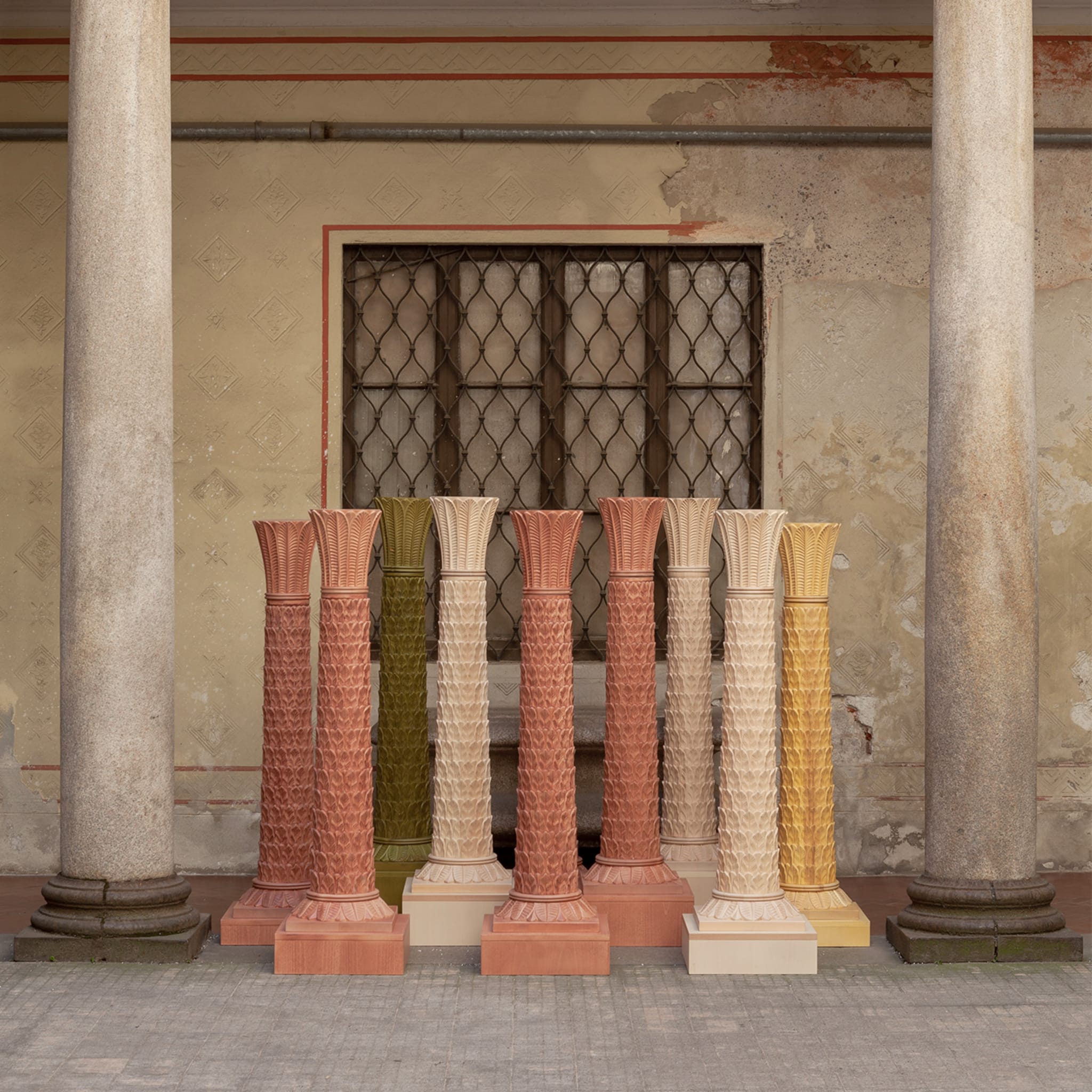 Anne Pink Decorative Column - Alternative view 3