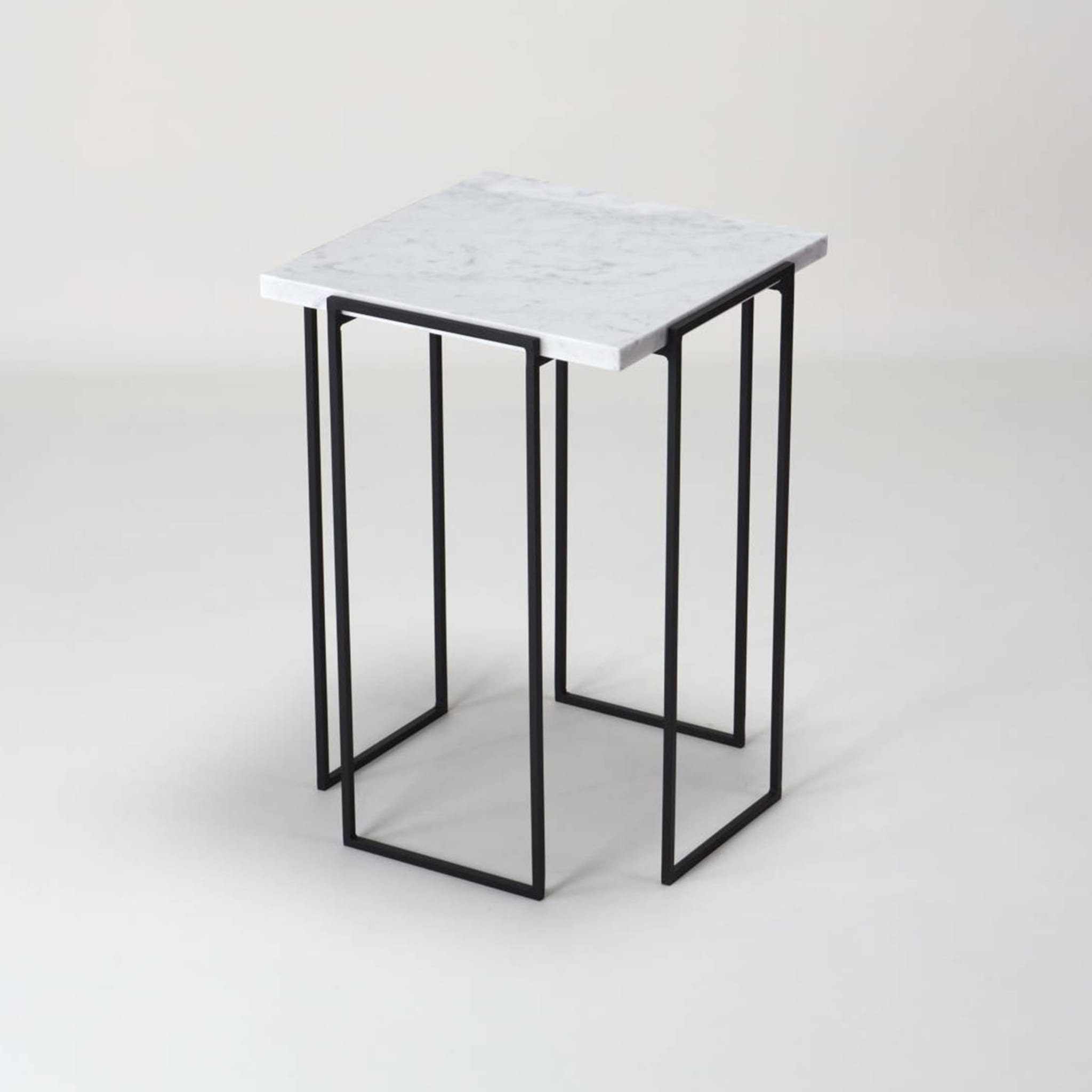 Kaus Black Carrara Marble Side Table - Alternative view 2