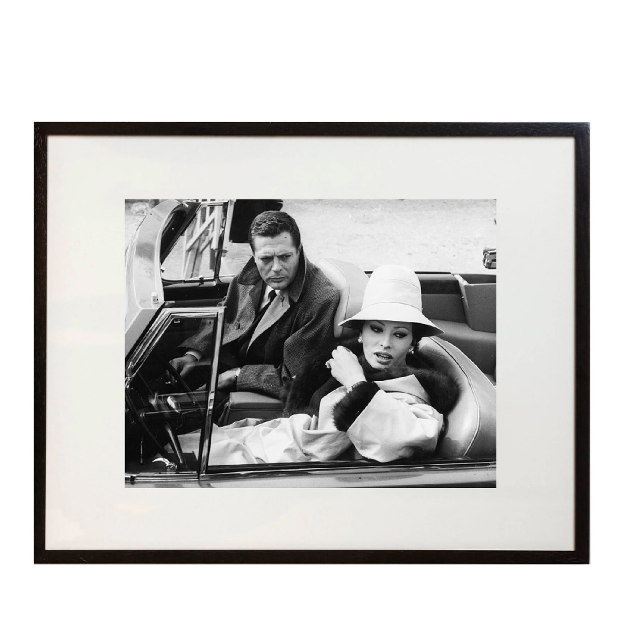 Marcello Mastroianni And Sophia Loren Framed Print by Keystone - Main view