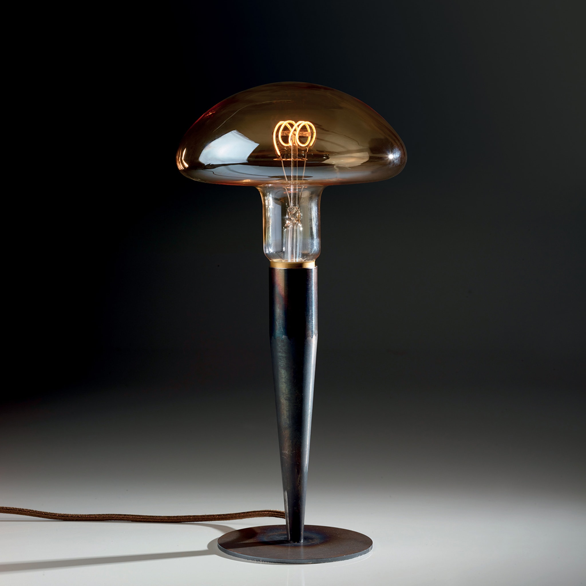 Unidea Table Lamp - Alternative view 1