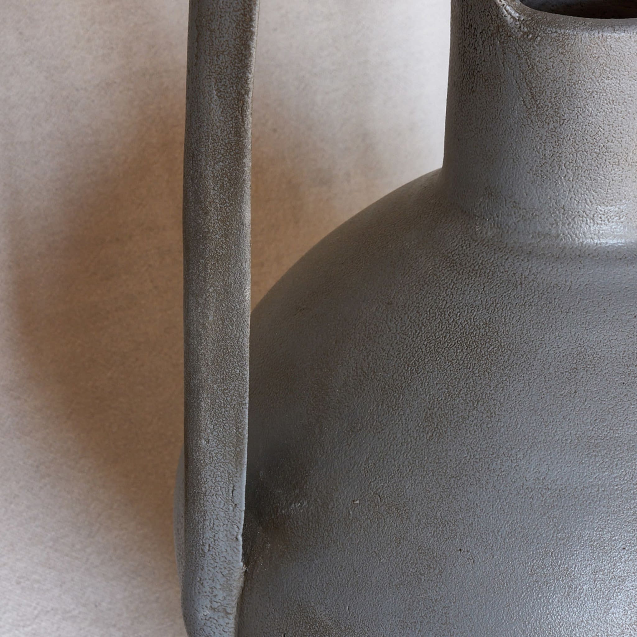 Anfora 2 Gray Vase - Alternative view 2