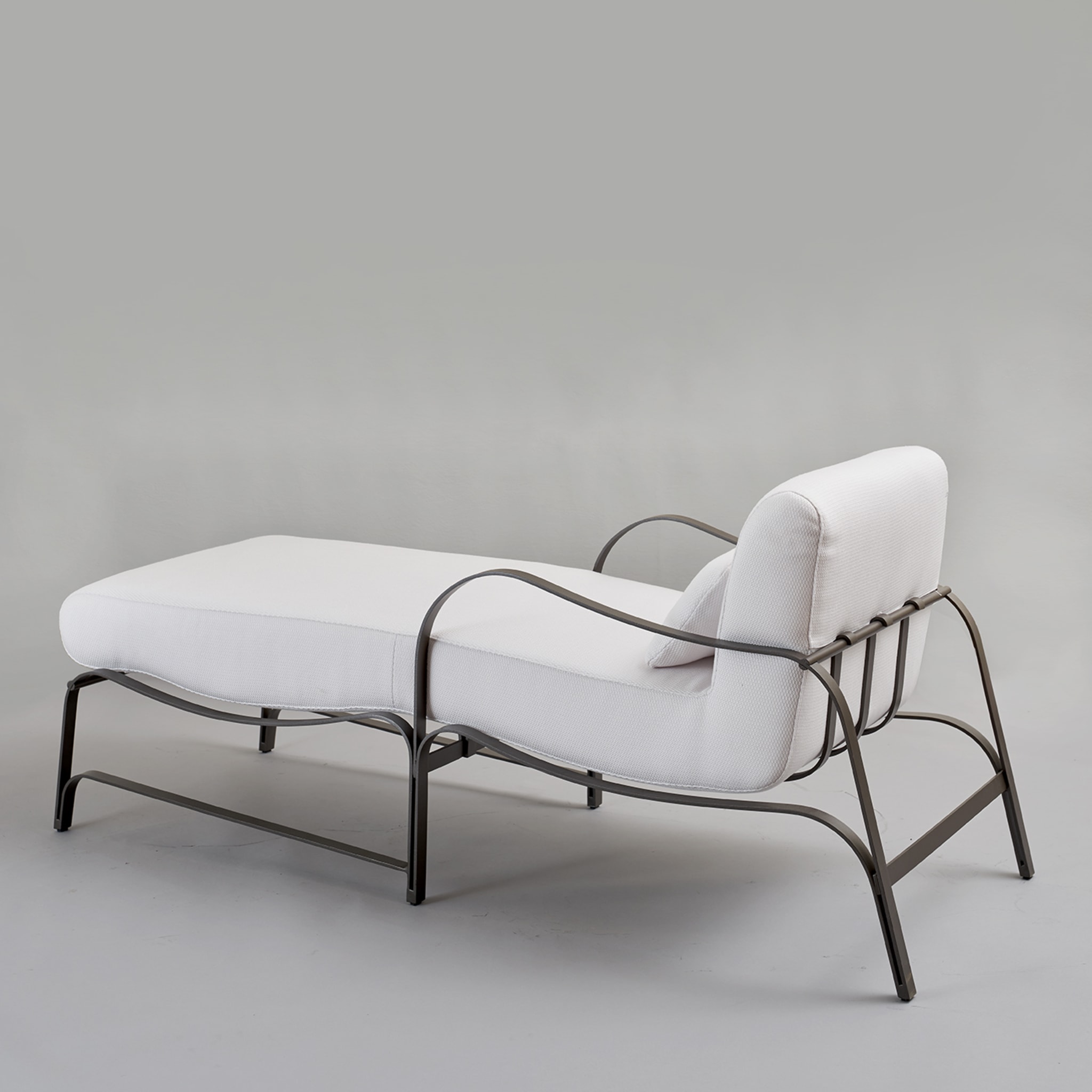 Amalfi White & Gray Chaise Longue by Studio 63  - Alternative view 2