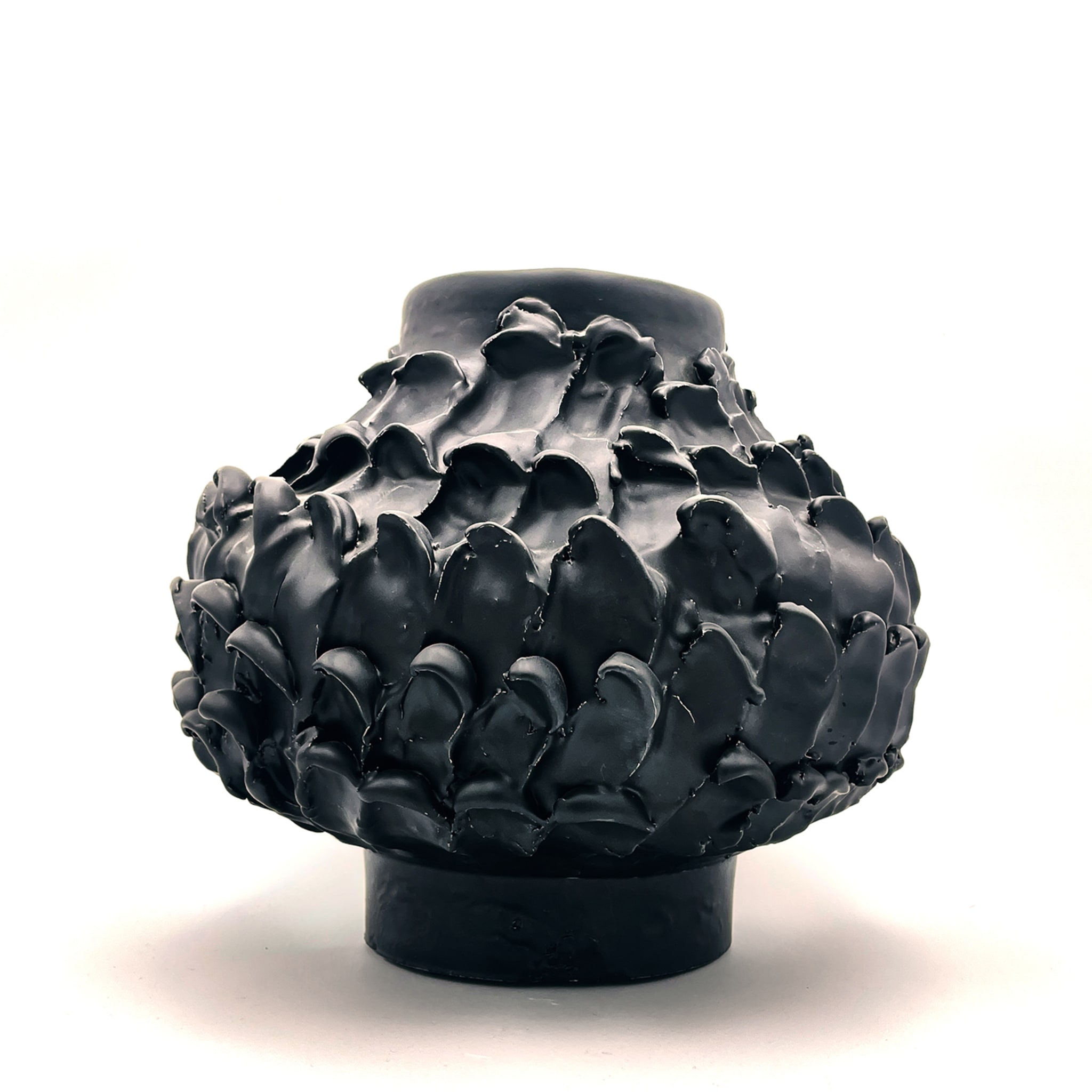 Onda Matte Black Round Vase - Alternative view 4