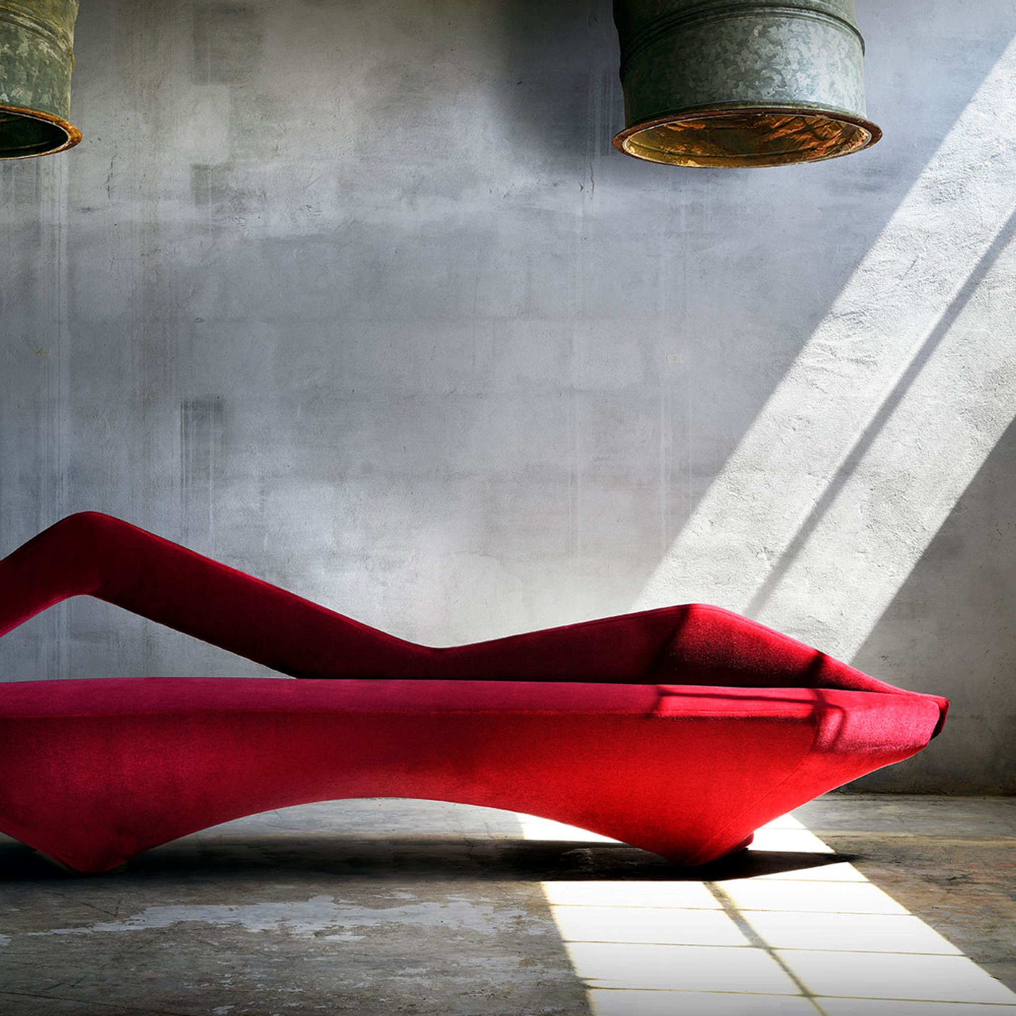 Soft Machine Burgundy Sofa by Giovanni Tommaso Garattoni - Alternative view 1
