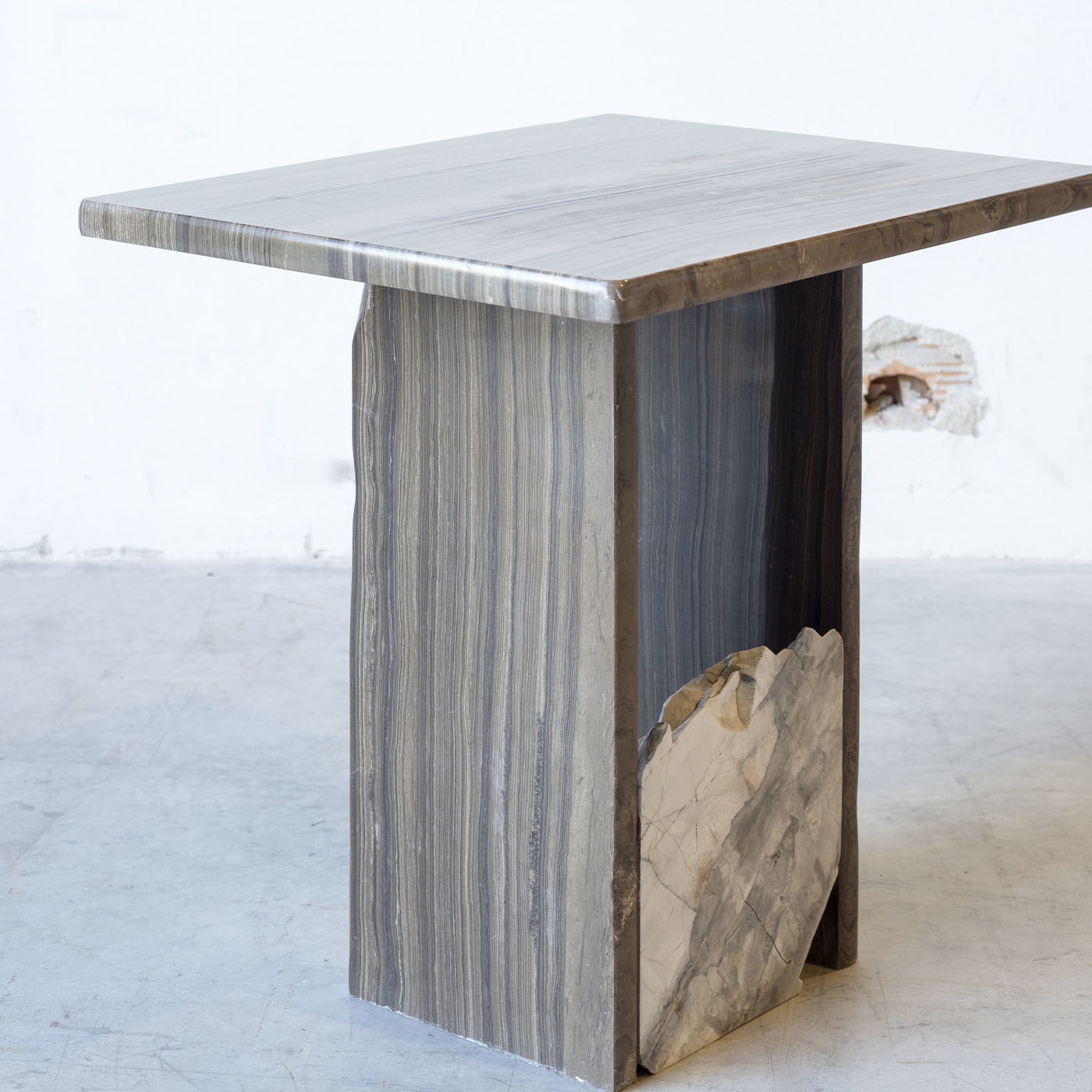 SST013-1 Eramosa Marble Side Table - Alternative view 4
