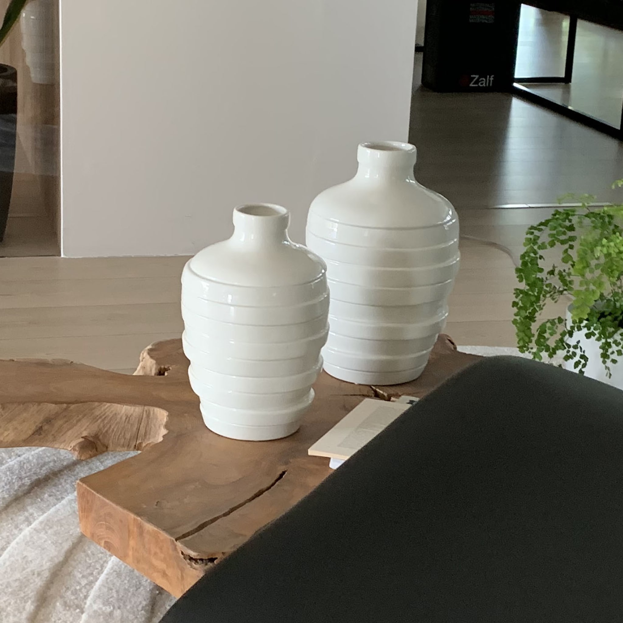 Gioia Small White Vase - Alternative view 2