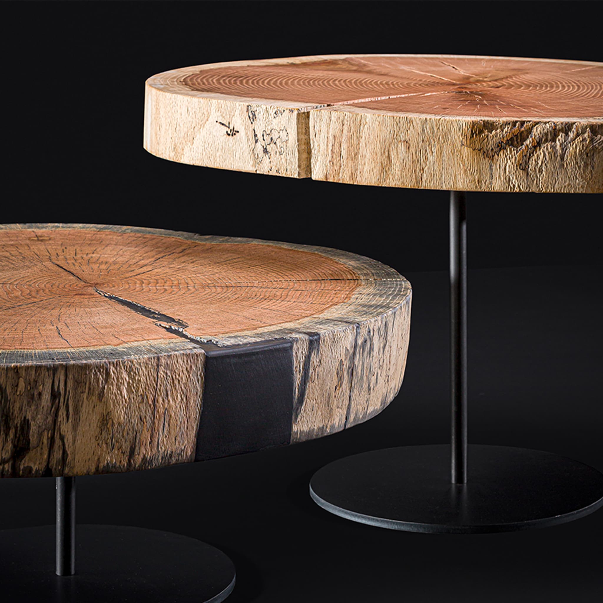round oak side table - Alternative view 2