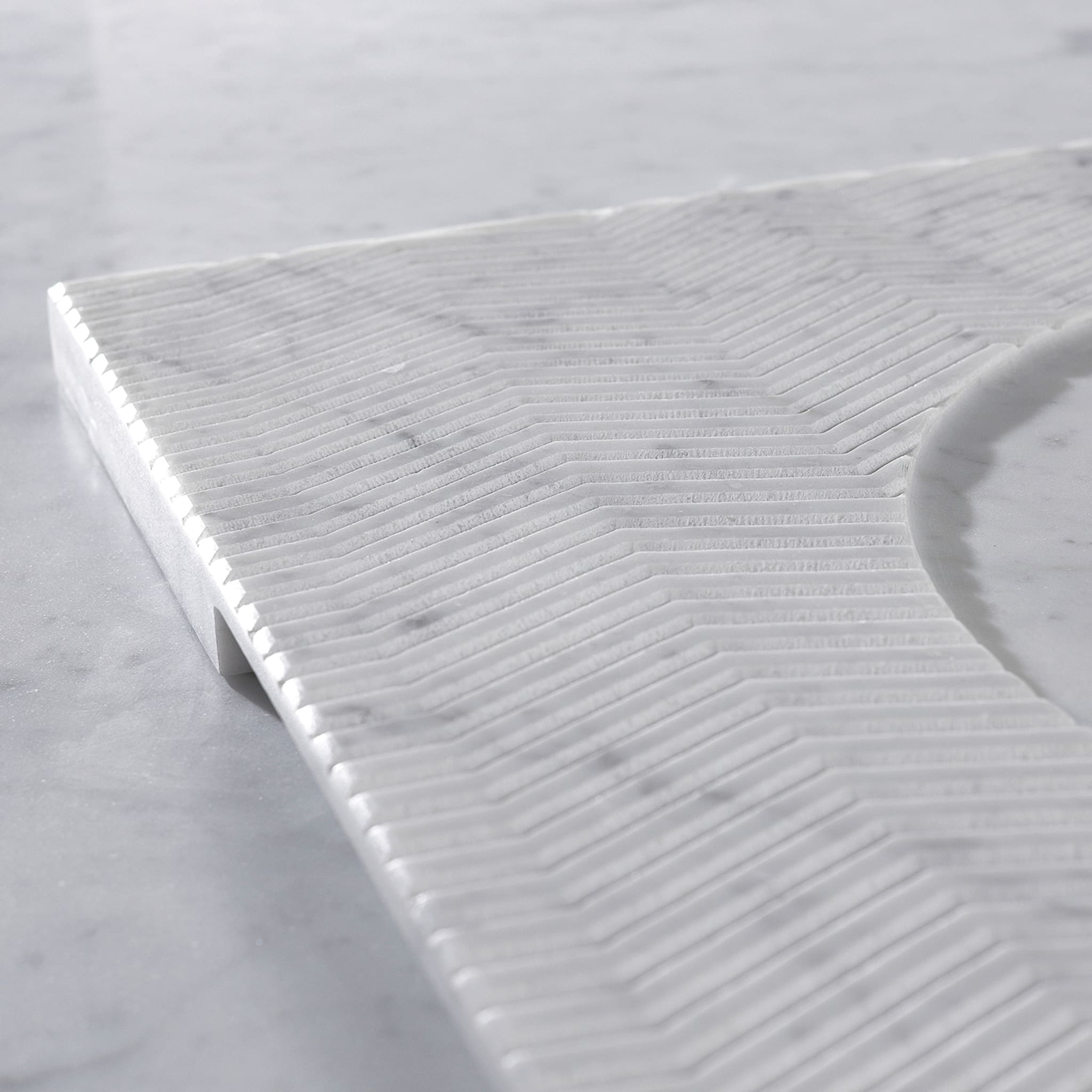 Firenze White Carrara Marble Q Plate - Alternative view 3