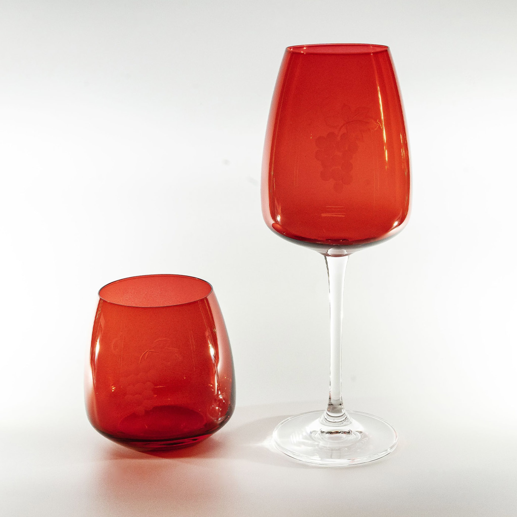 Parigi Set of 6 Etchhed Red & Transparent Stem Water Glasses - Alternative view 2