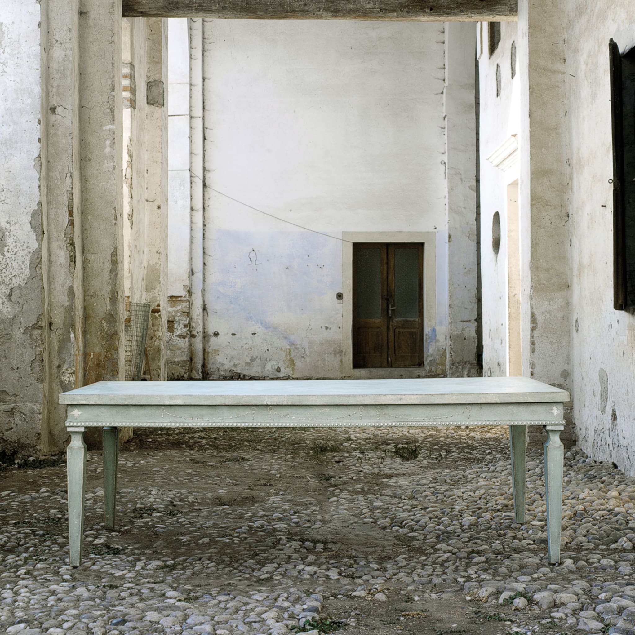 Giorgione Blue and Textural White Decors Dining Table - Alternative view 3