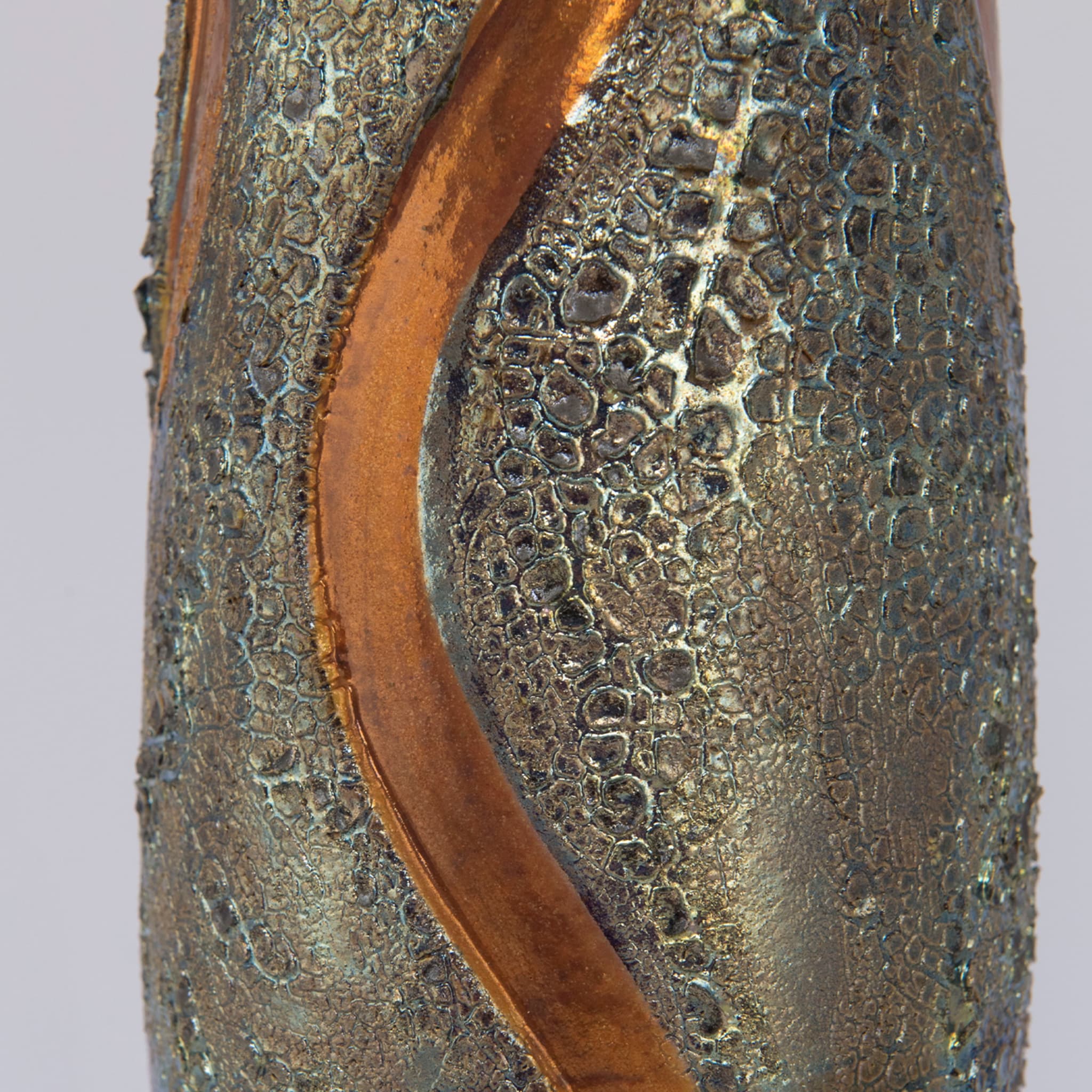 Copper and Silver Lustre with Crust Vase - Alternative view 4