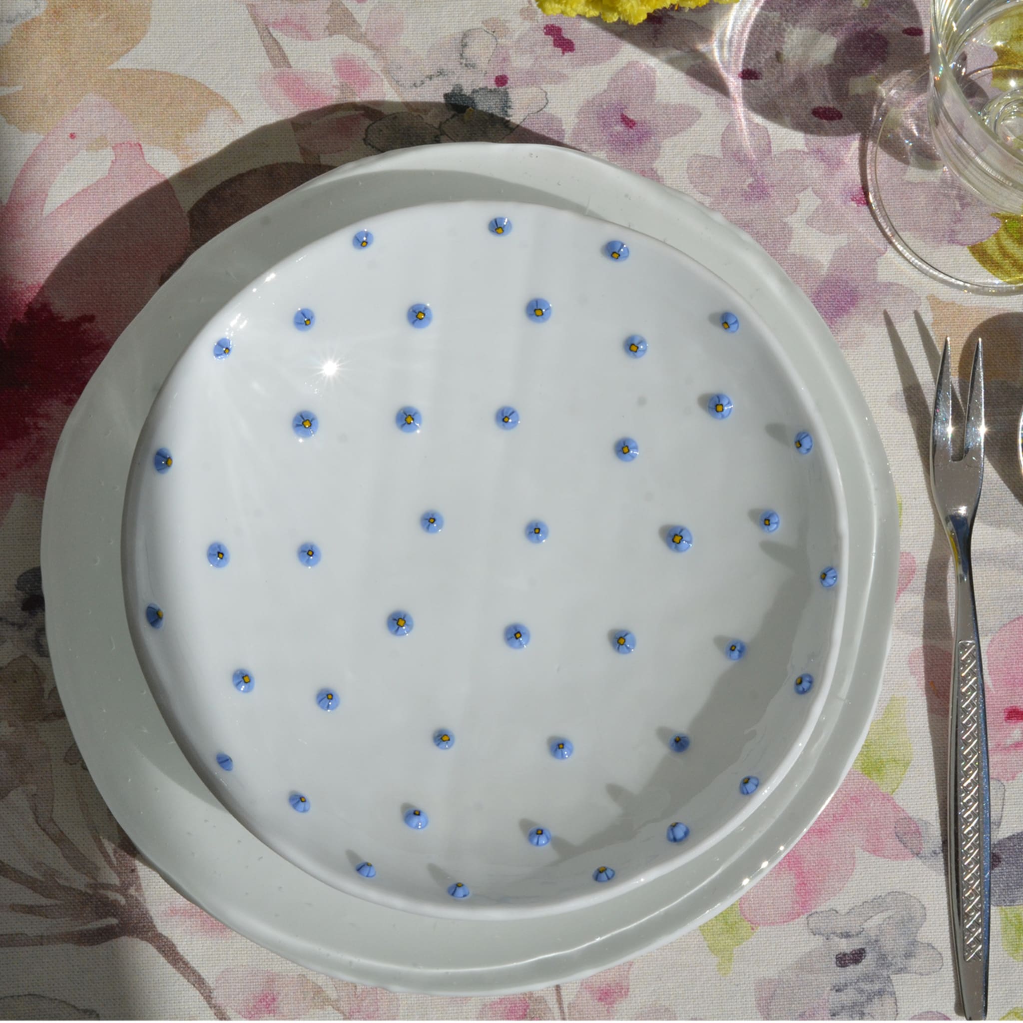 Set of 4 White Floral  Glass Dessert Bowls - Alternative view 5