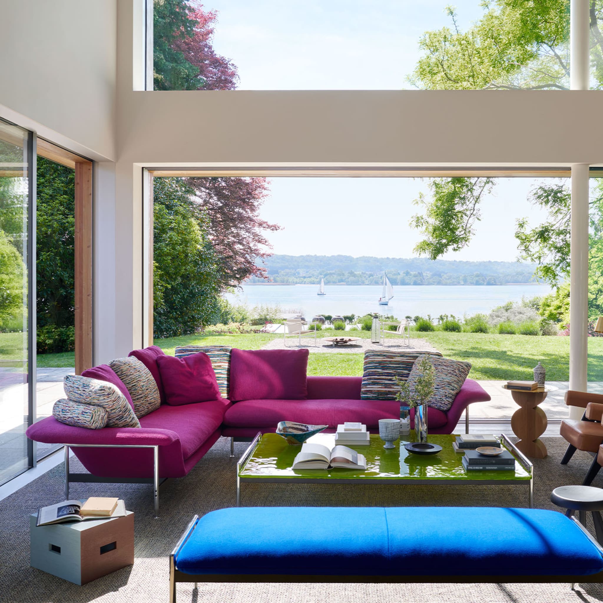 Esosoft 3-Seater Purple Sofa by Antonio Citterio - Alternative view 3