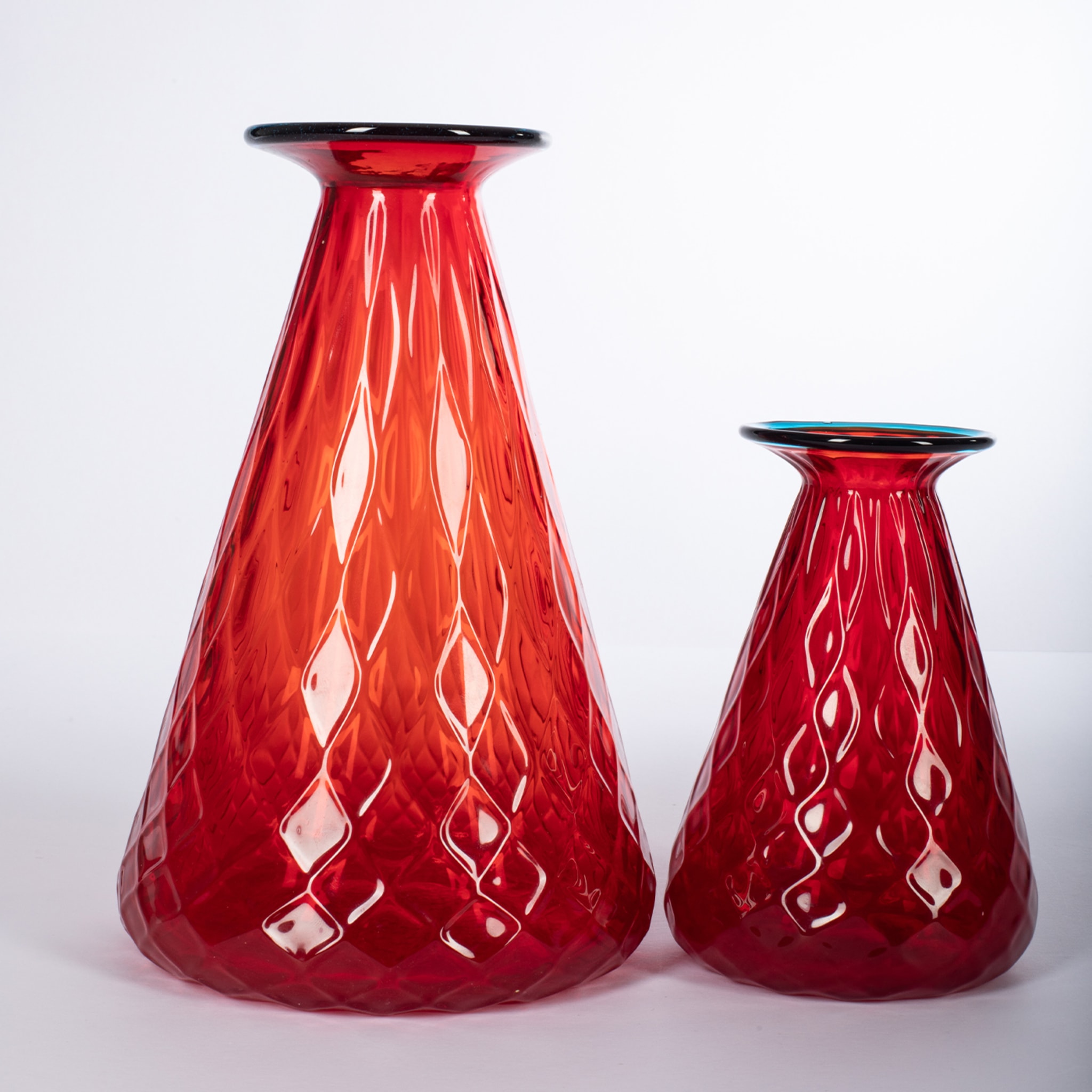 Balloton Set of 2 Conical Red Vases - Alternative view 3