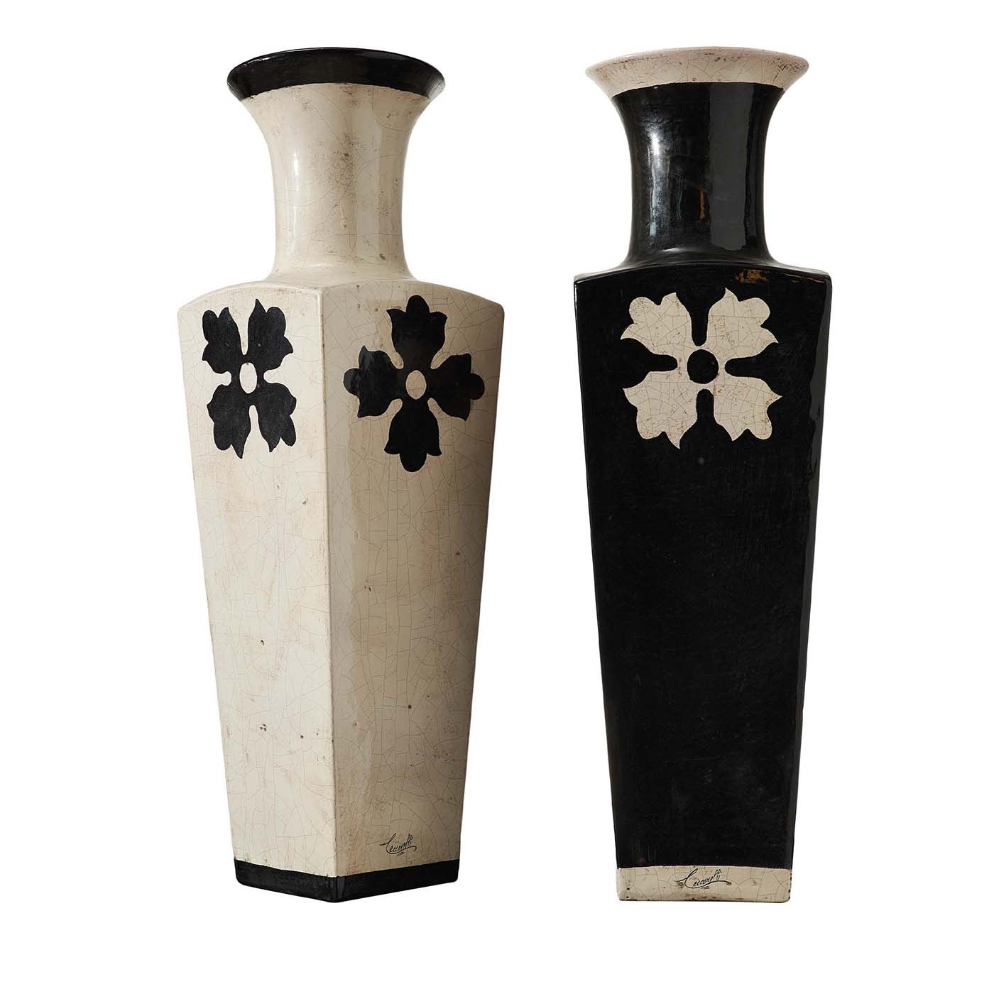 Pair of Pretty Woman Vases  - Ceramiche Ceccarelli
