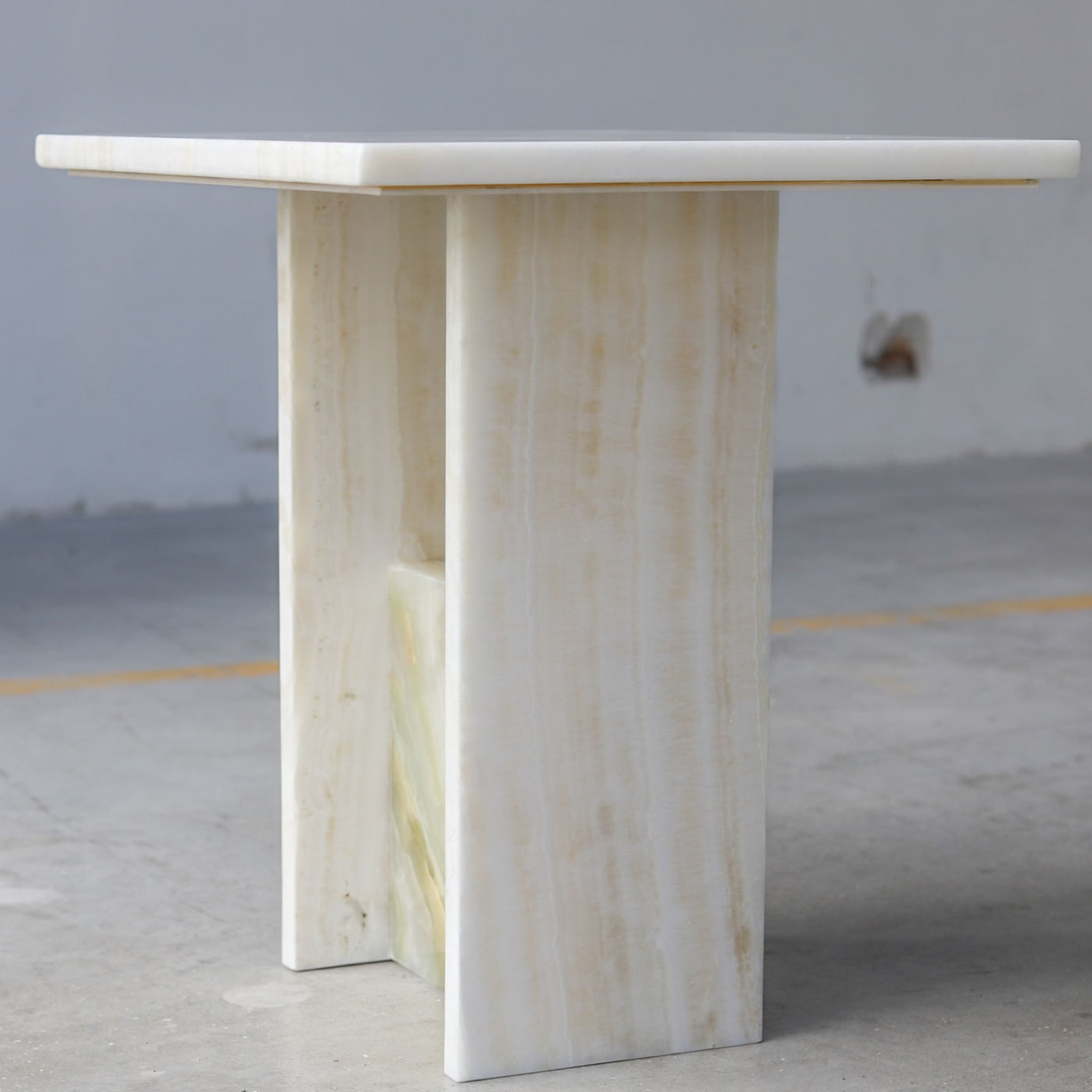 Tavolino in marmo Onyx Ivory - Vista alternativa 3