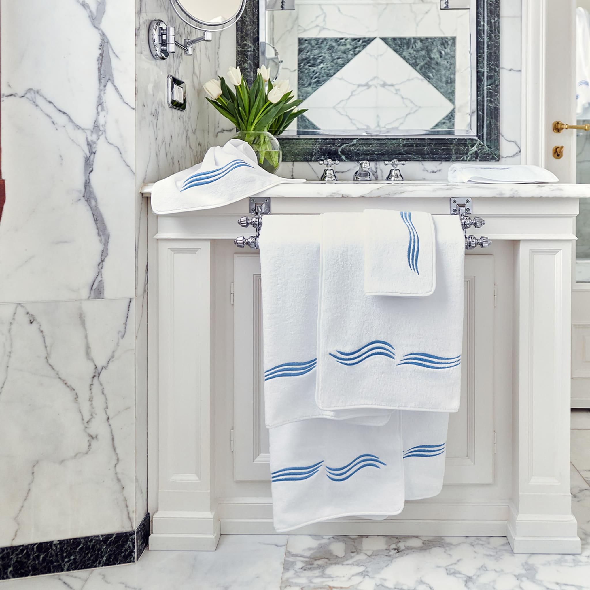 Tuffo White & Assisi Blue Bath Towel - Alternative view 2
