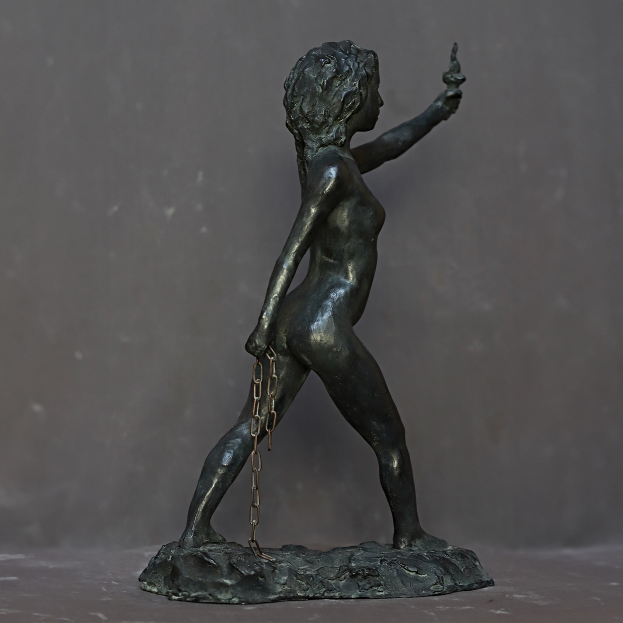 Libertà Bronzed Sculpture - Alternative view 1