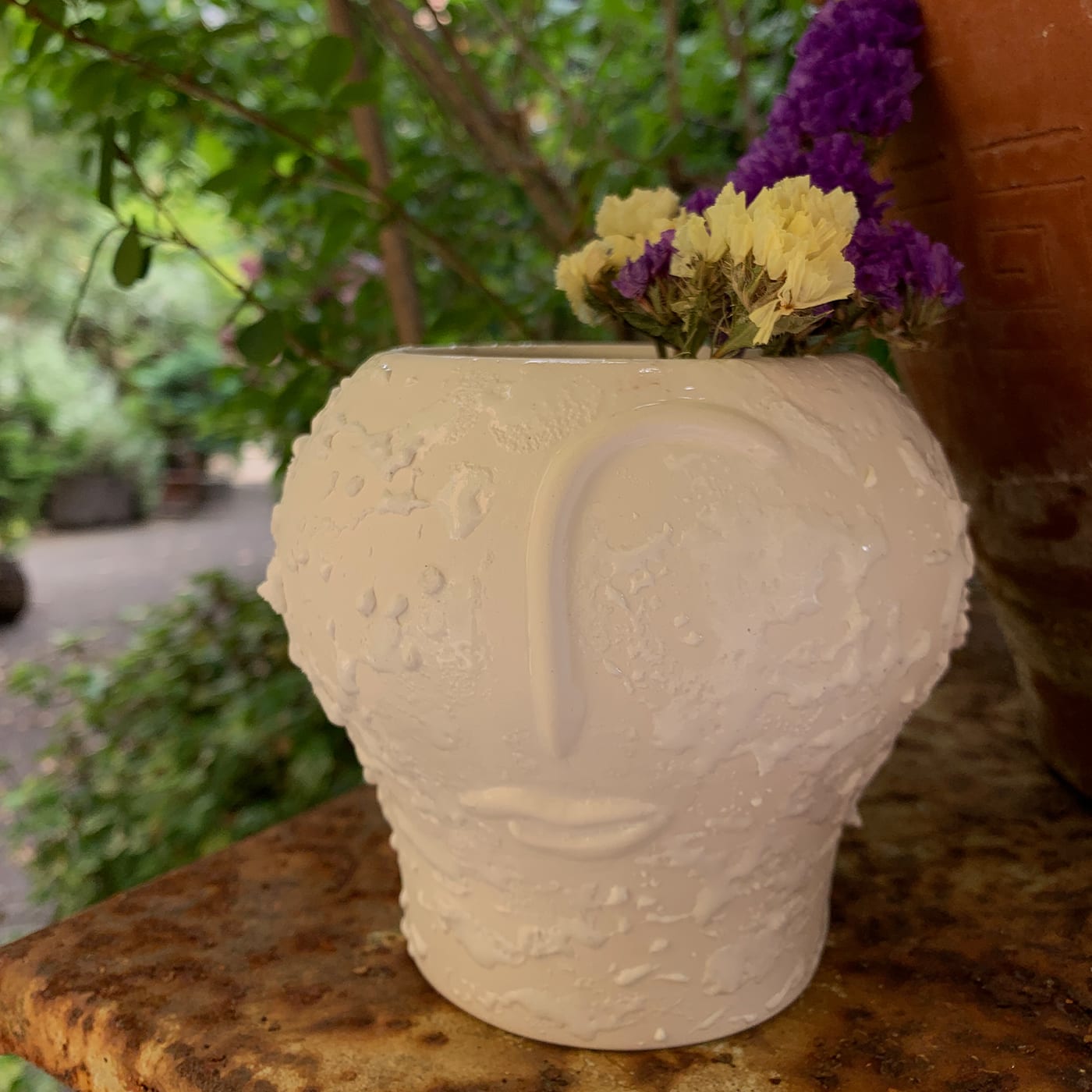 Viso Bianco Materico Vase - Materia Creative Studio