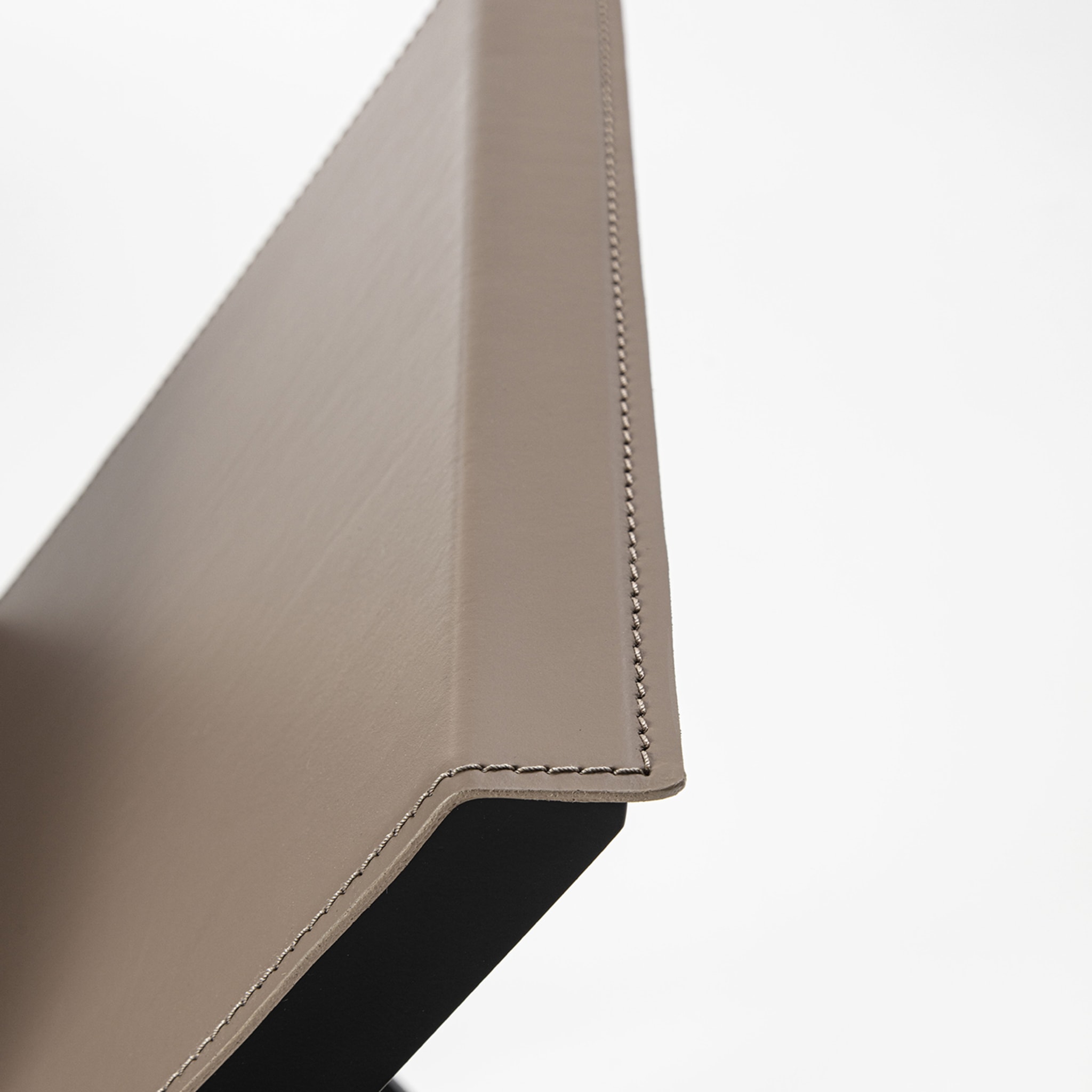 Crossover X-Shaped Taupe Magazine Rack - Alternative view 2