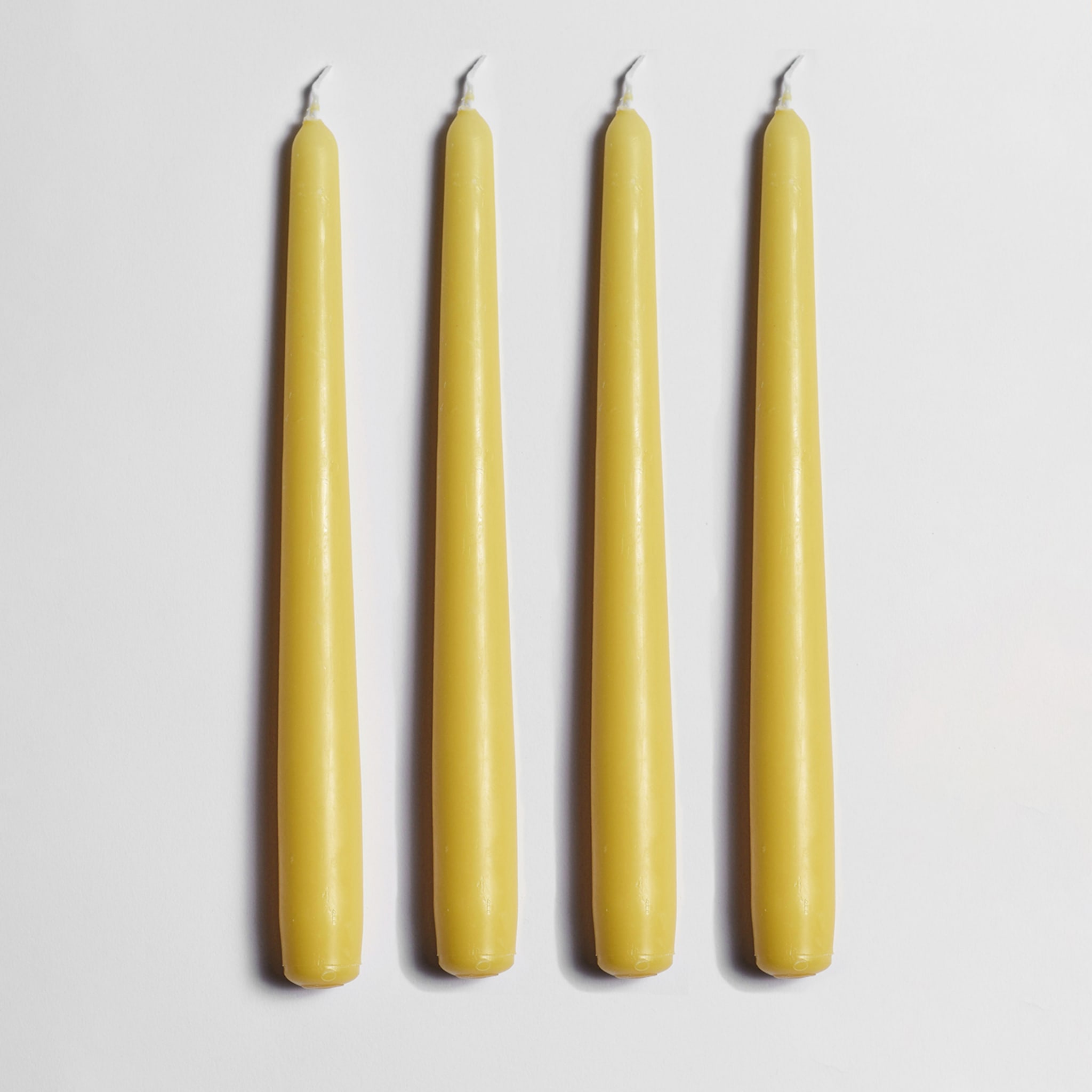 Yellow Ceramic Candlestick with 4 Scented Candles - Alternative view 2
