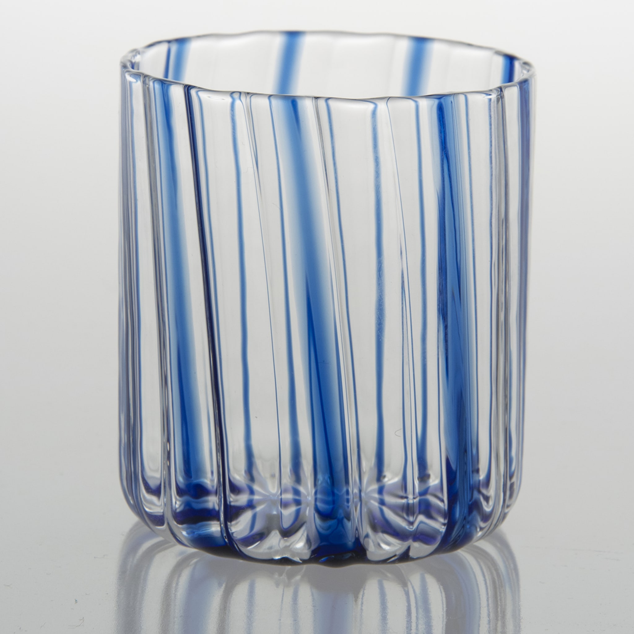 Bicchiere a strisce blu - Vista alternativa 2