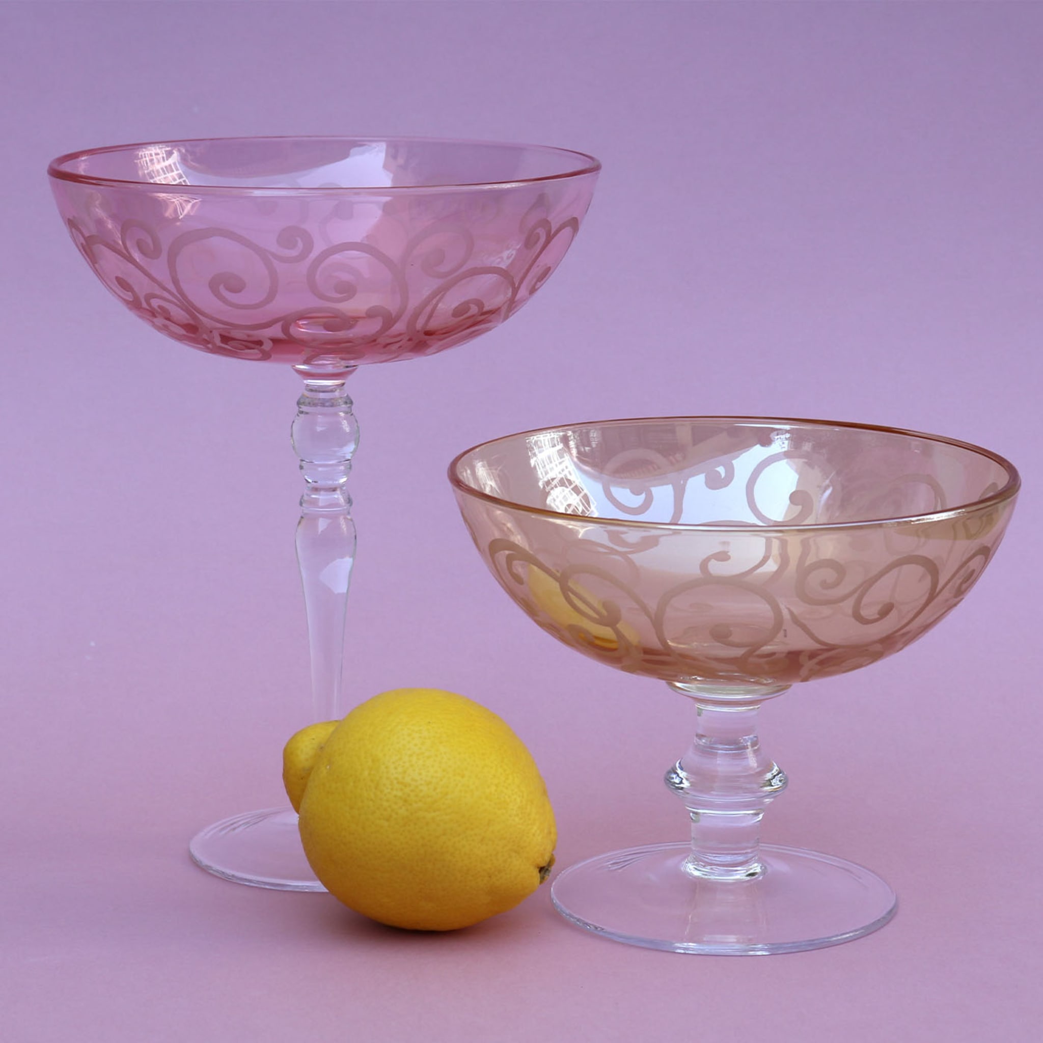 Ritmica Stemmed Pink Glass Bowl - Alternative view 1