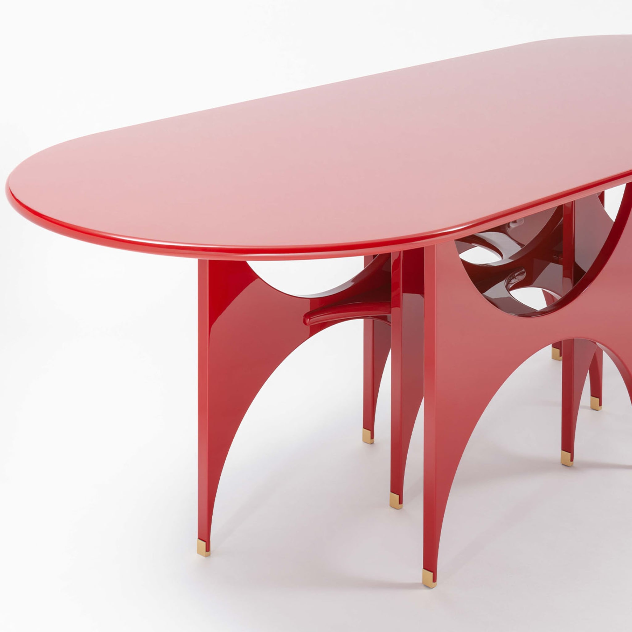 Butterfly Red Dining Table - Alternative view 1