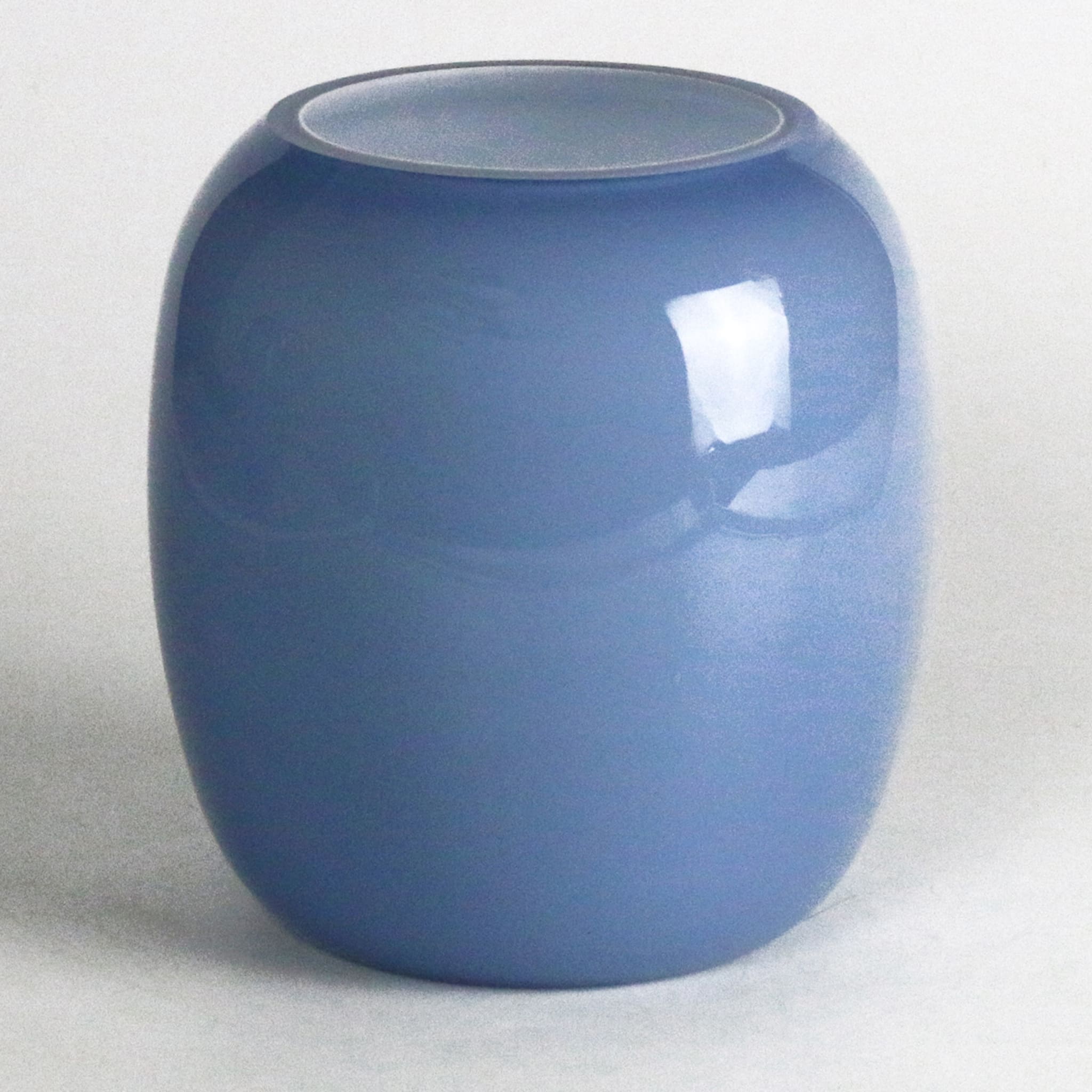 Bulging Azure Vase - Alternative view 4