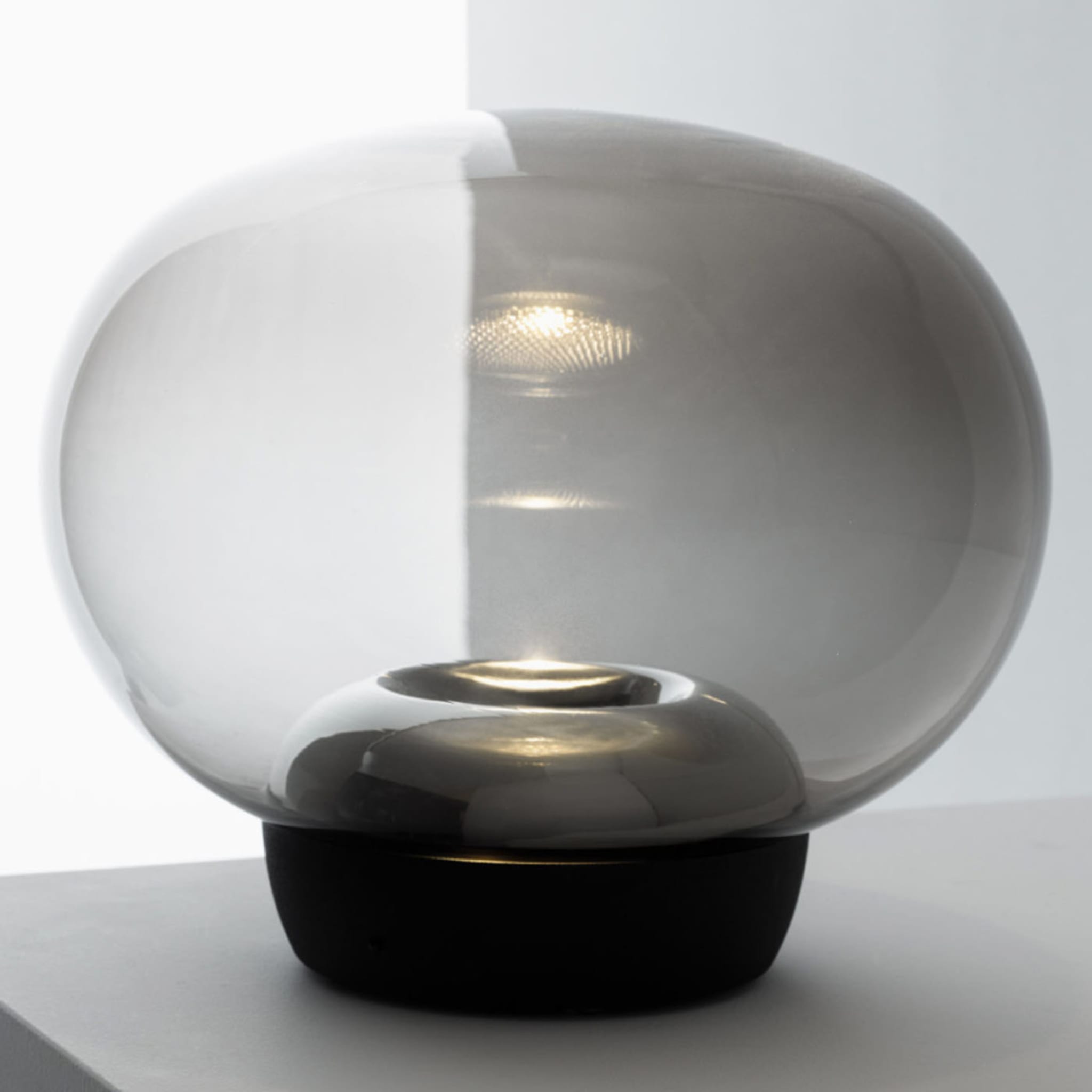 La Mariée Black Table Lamp - Alternative view 1