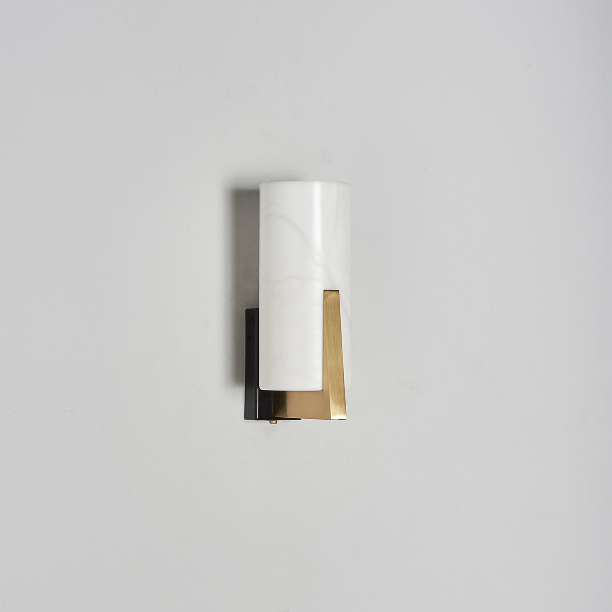 "Zeno" Wall Sconce in Satin Brass, Mat Black and Alabaster - Alternative view 1