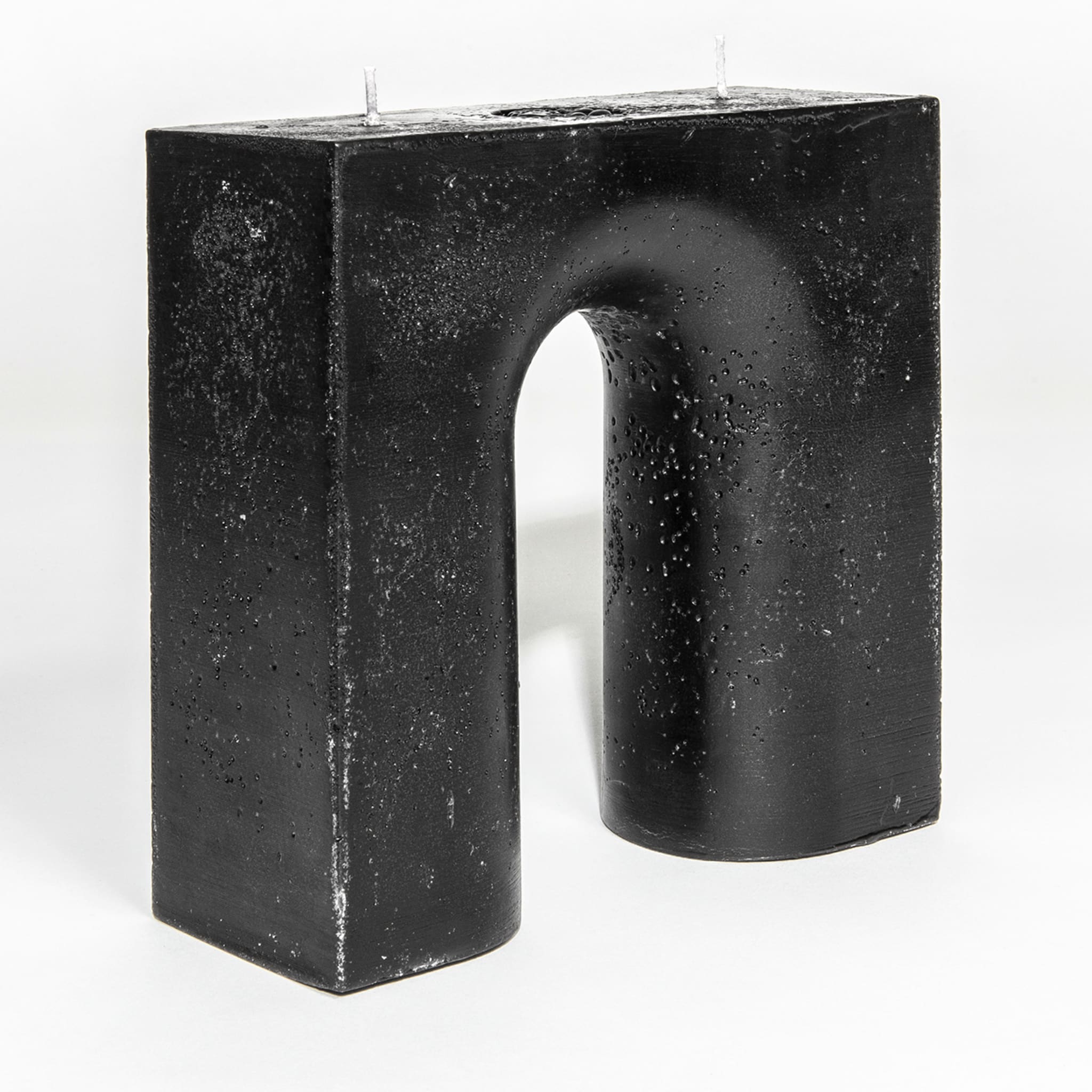 Trionfo Set of 2 Black and White Candles - Alternative view 1