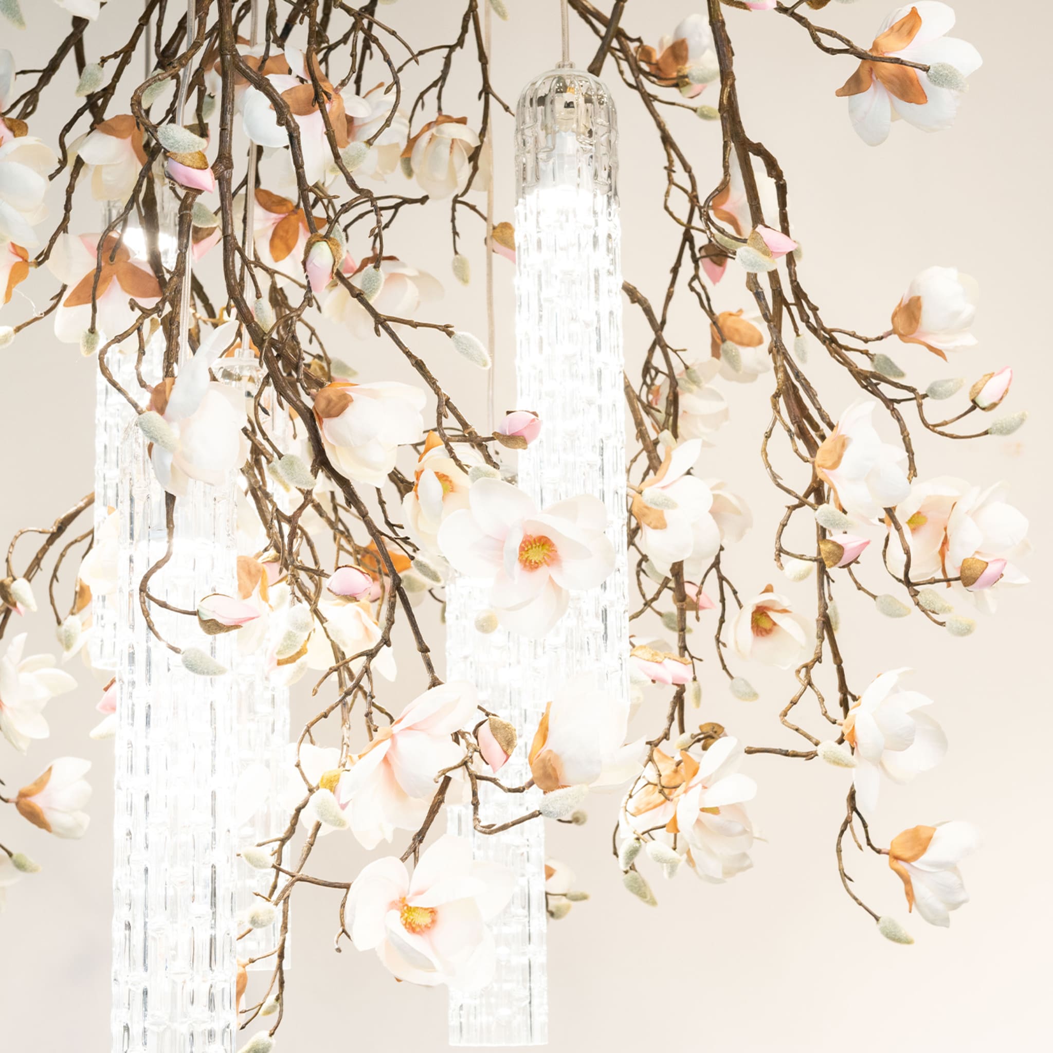 Flower Power Magnolia Weiß Rund Großer Kronleuchter - Alternative Ansicht 3