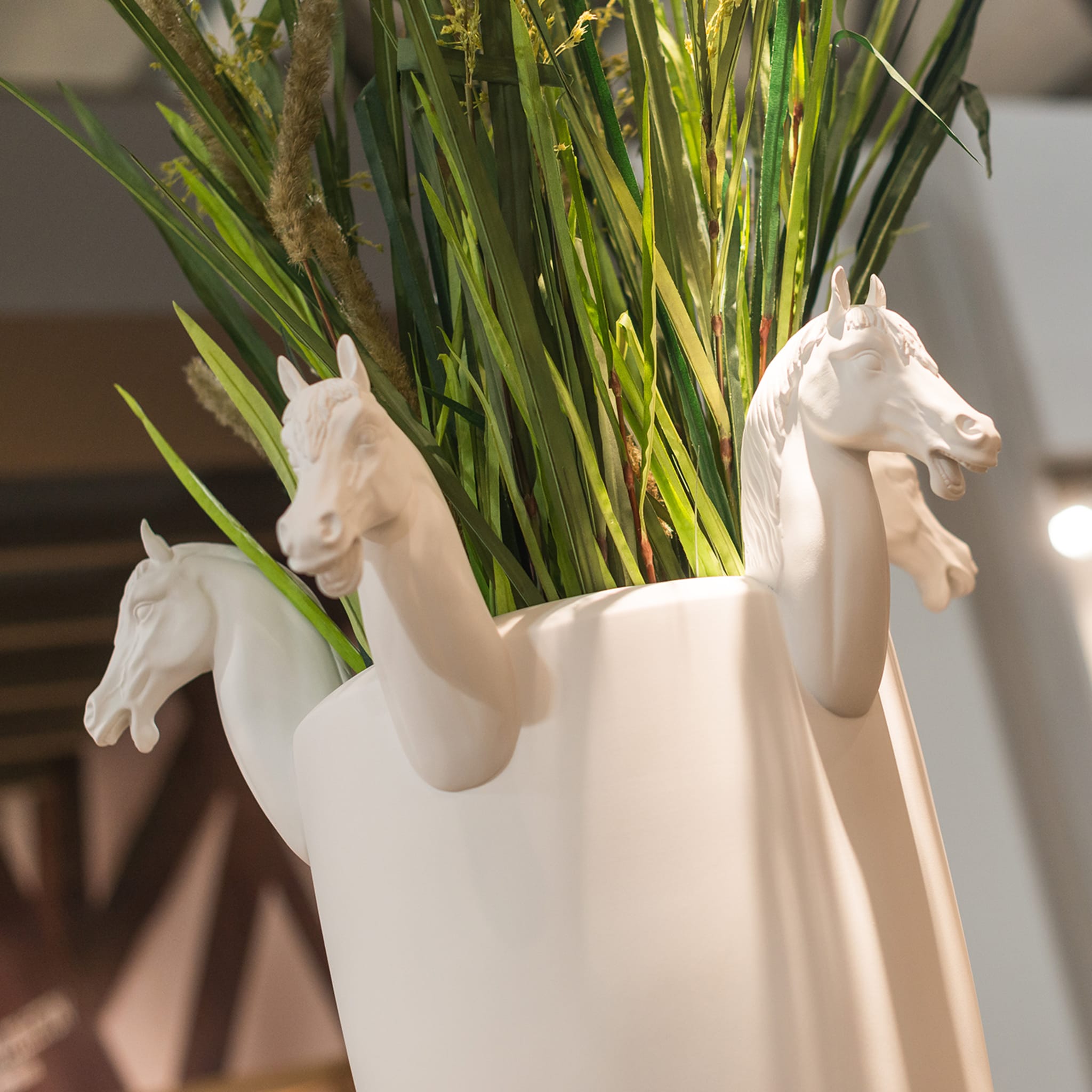 Obice Horse 5 Heads White Decorative Vase - Alternative view 3